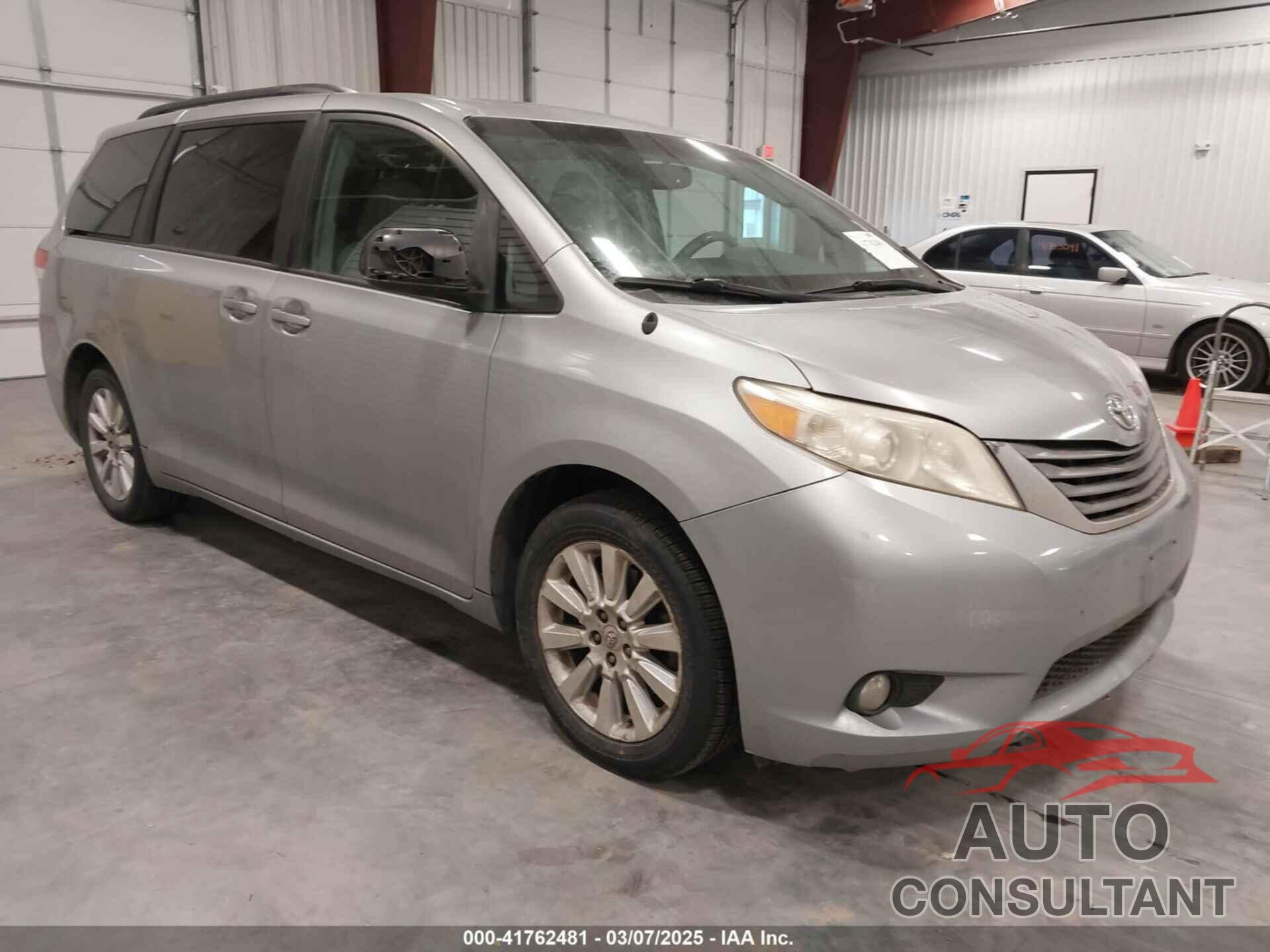 TOYOTA SIENNA 2011 - 5TDDK3DC4BS003792