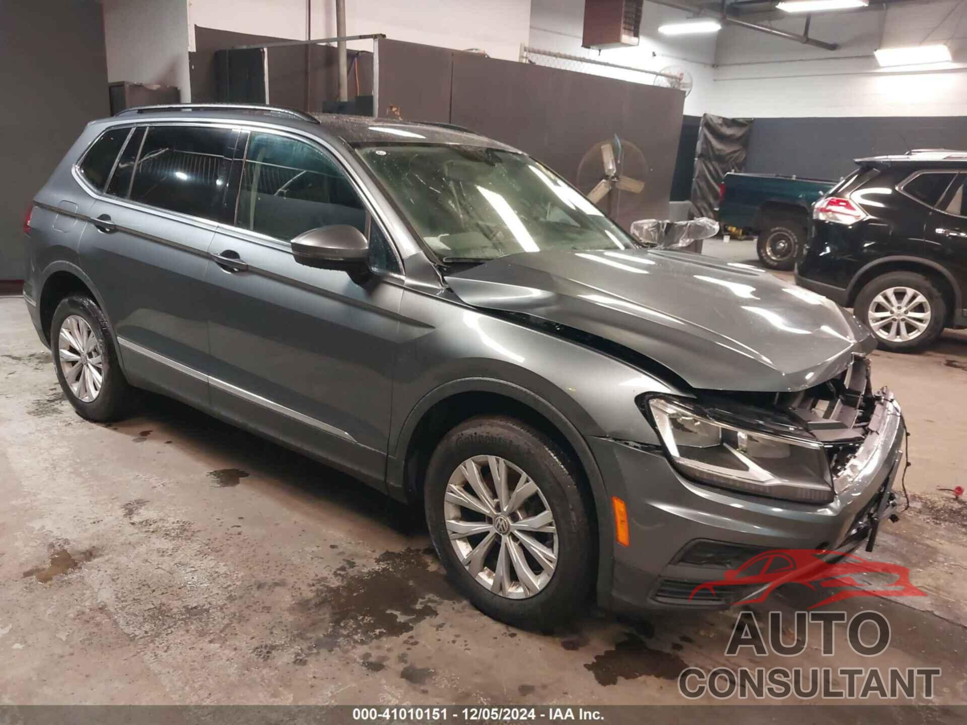 VOLKSWAGEN TIGUAN 2018 - 3VV2B7AX1JM113625