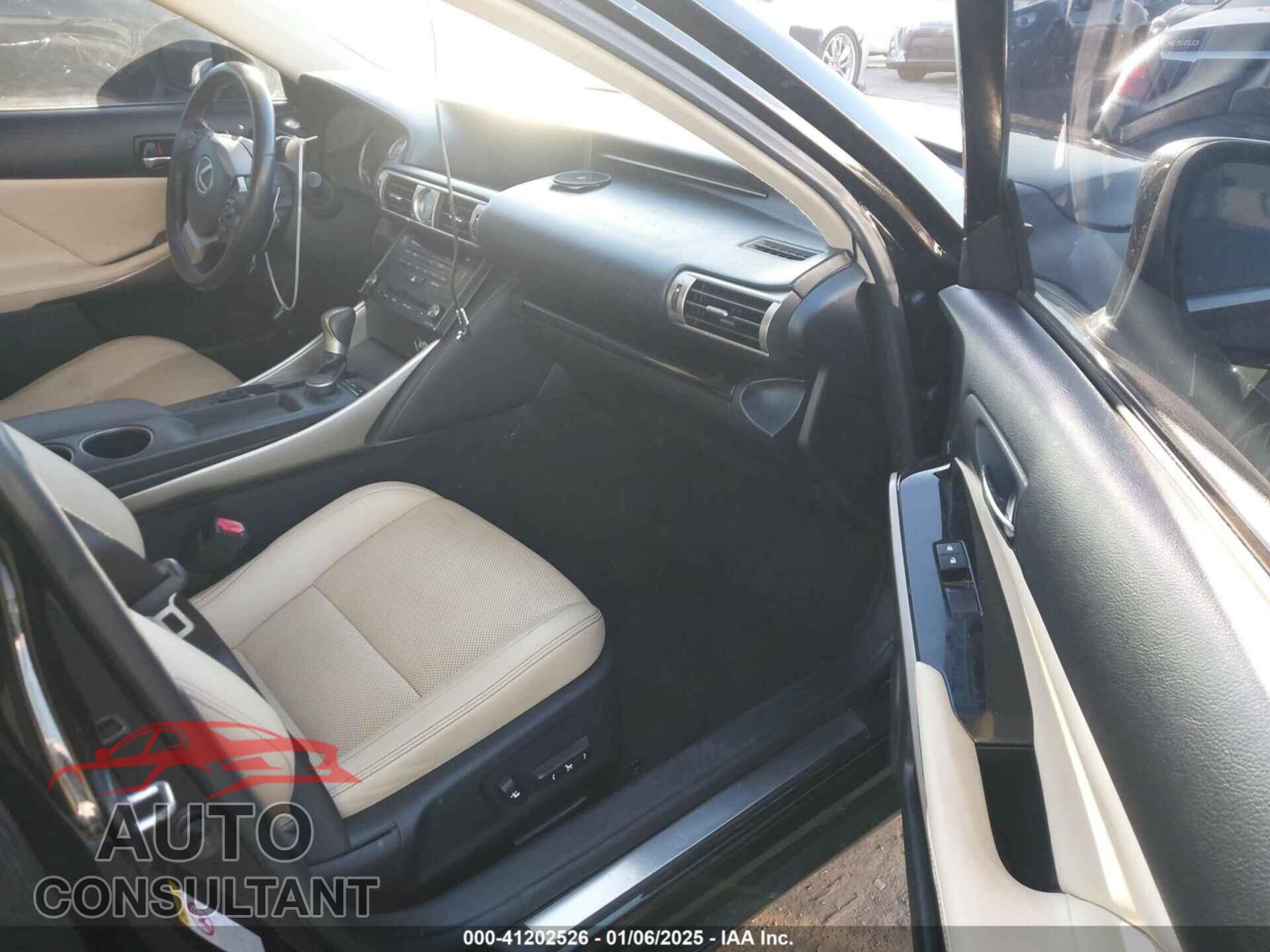 LEXUS IS 250 2015 - JTHBF1D28F5048901