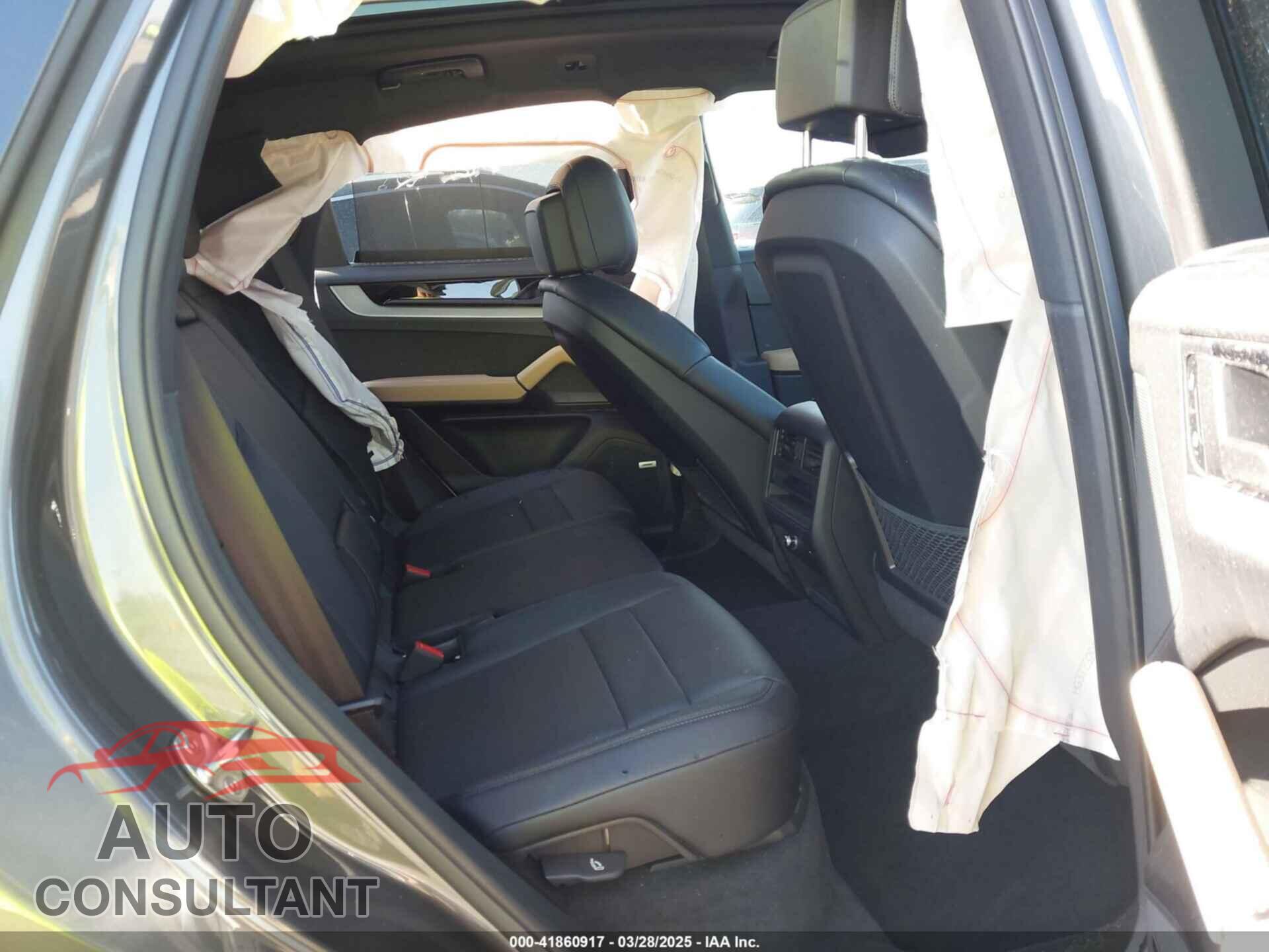 PORSCHE CAYENNE 2024 - WP1AA2AY9RDA04084