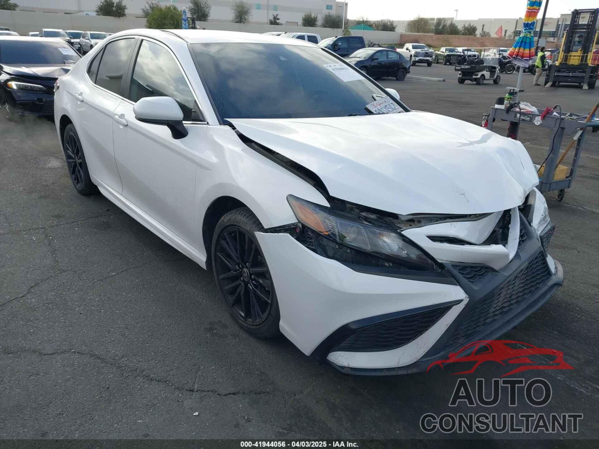 TOYOTA CAMRY 2021 - 4T1G11AKXMU609124