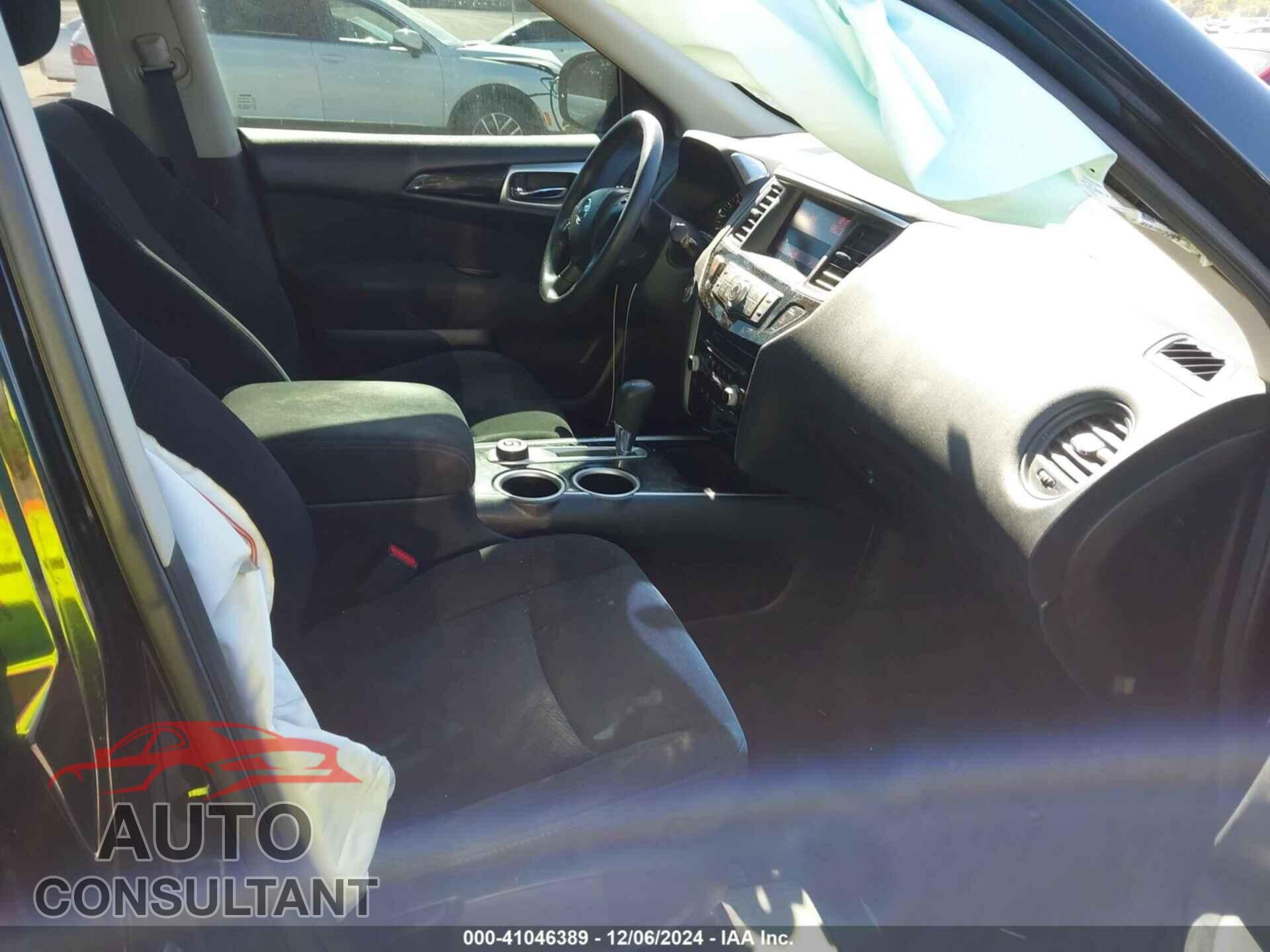 NISSAN PATHFINDER 2015 - 5N1AR2MM2FC640068