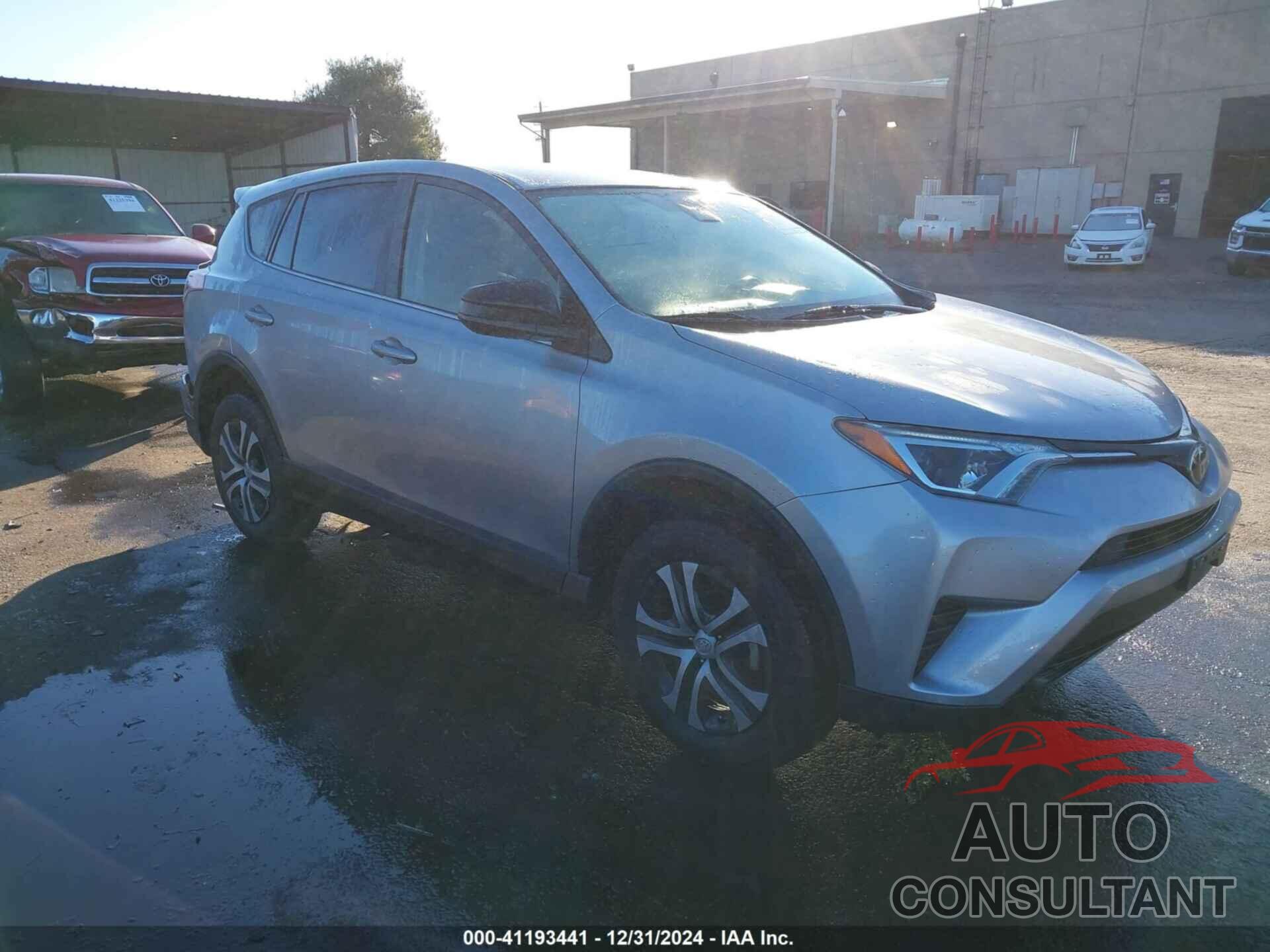 TOYOTA RAV4 2018 - JTMZFREV5JJ186662