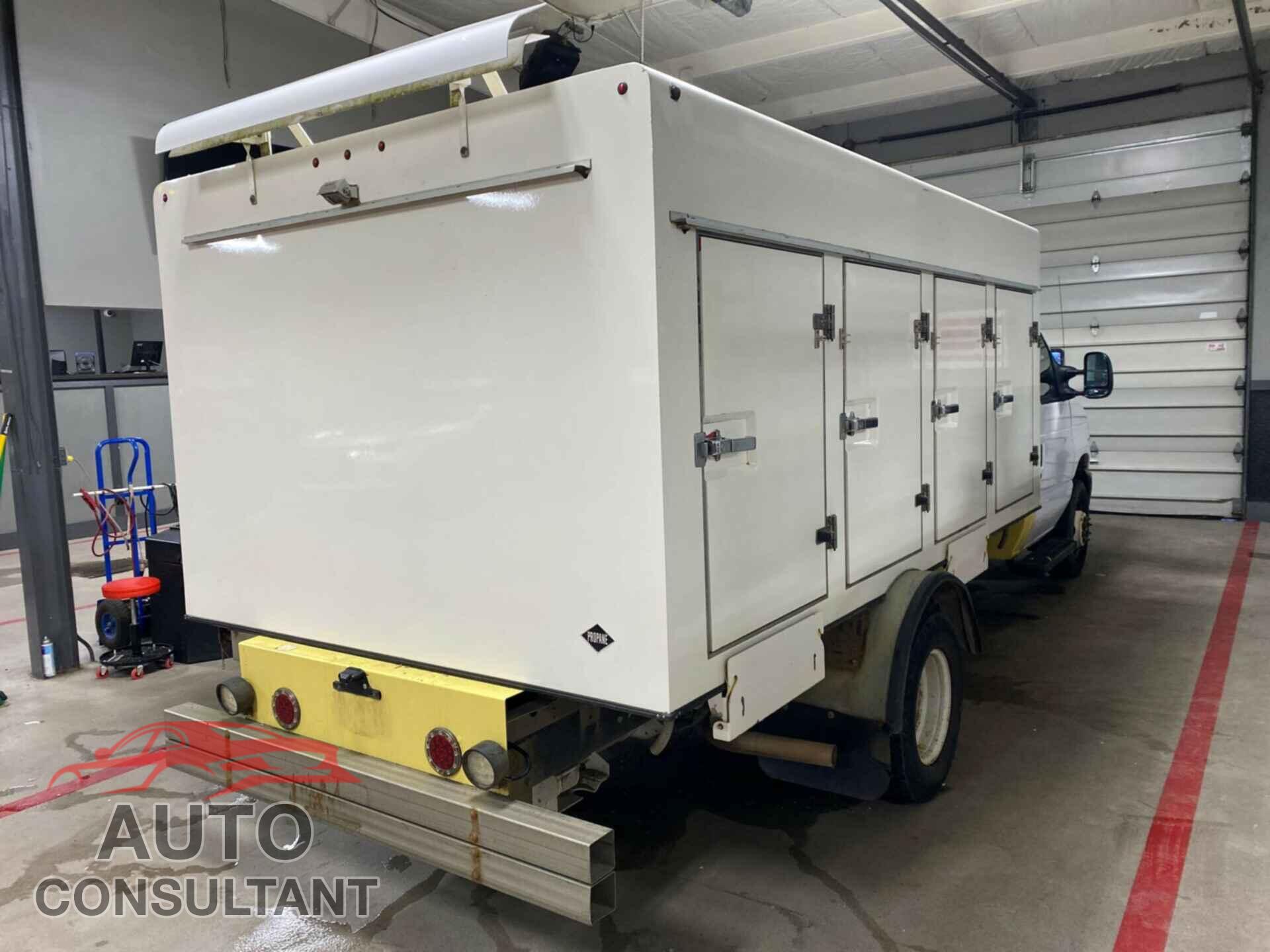 FORD E-450 CUTAWAY 2017 - 1FDXE4FS2HDC69035