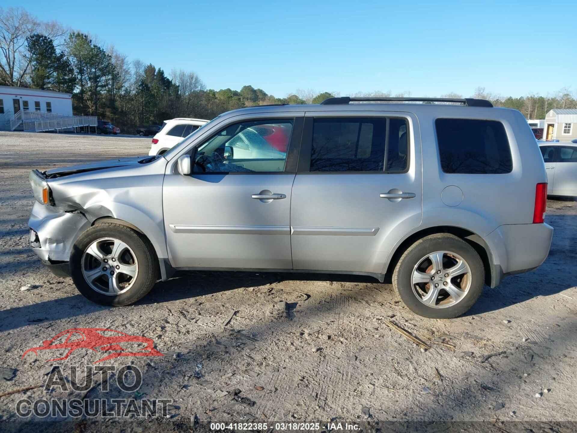 HONDA PILOT 2015 - 5FNYF4H57FB006655