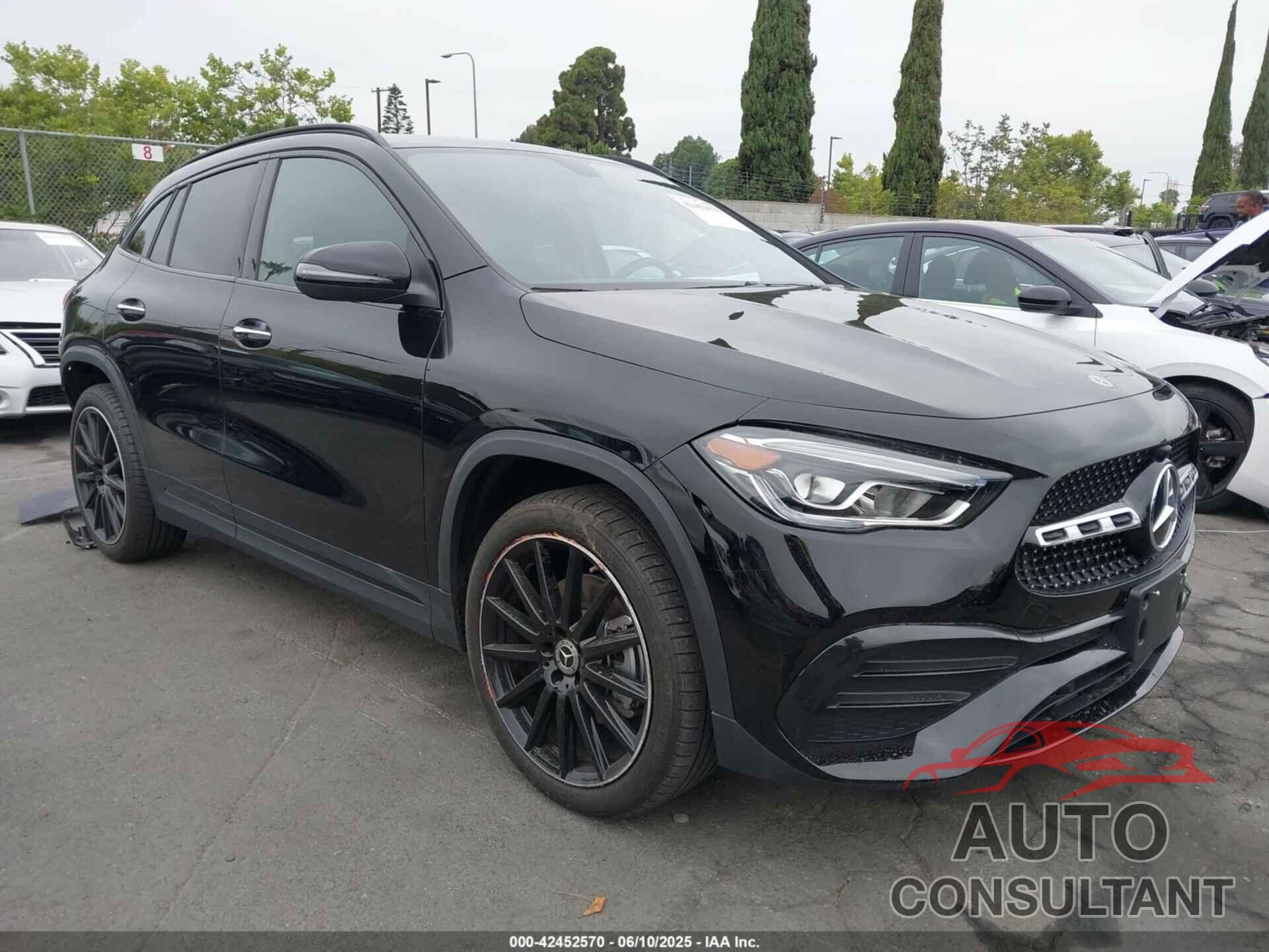MERCEDES-BENZ GLA 250 2023 - W1N4N4HB9PJ501806
