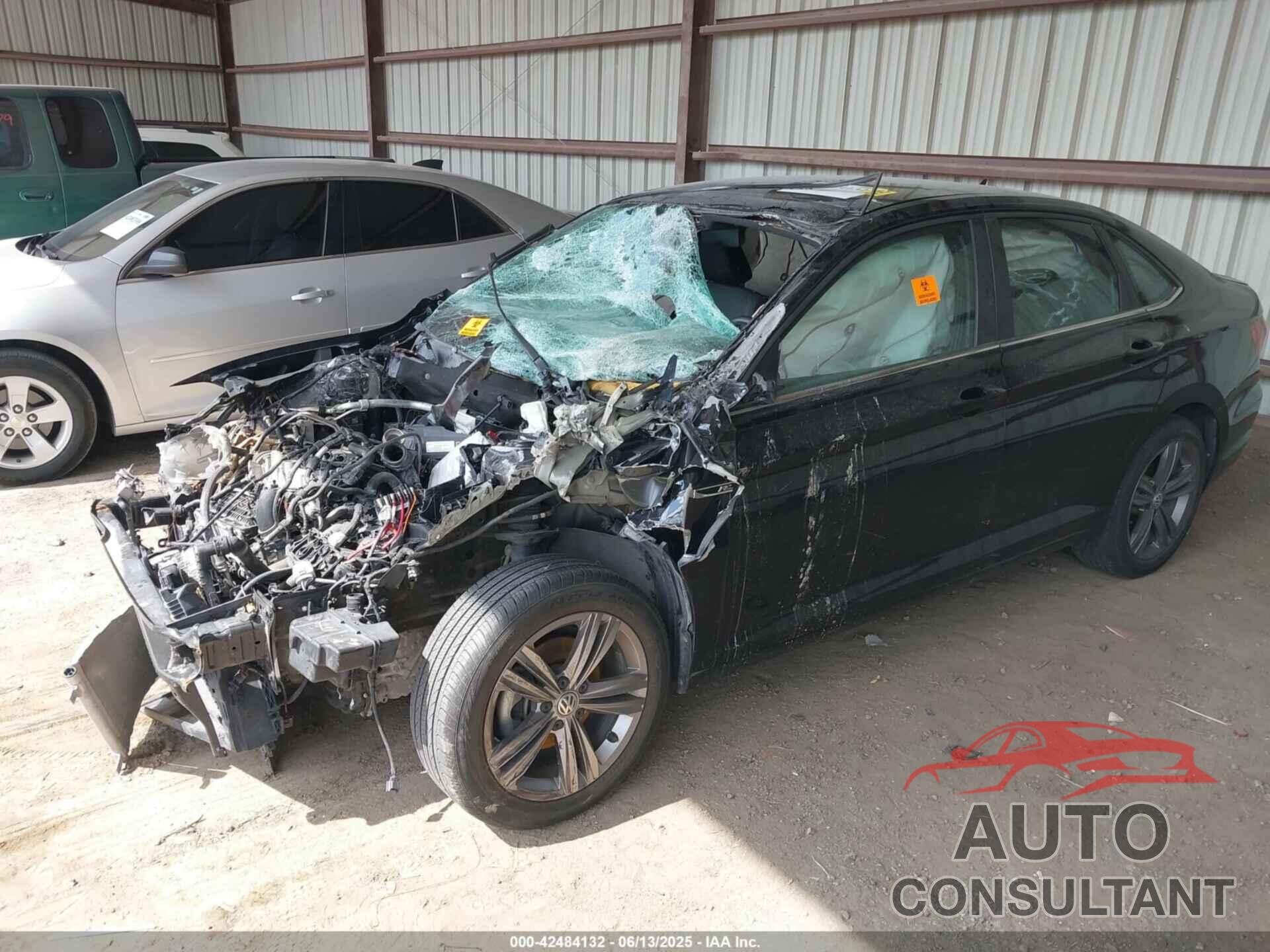 VOLKSWAGEN JETTA 2019 - 3VWCB7BU1KM254068