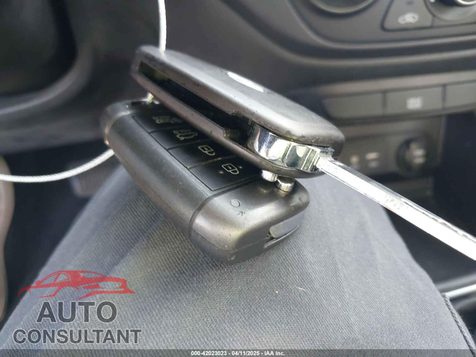 HYUNDAI ACCENT 2018 - 3KPC24A38JE016155