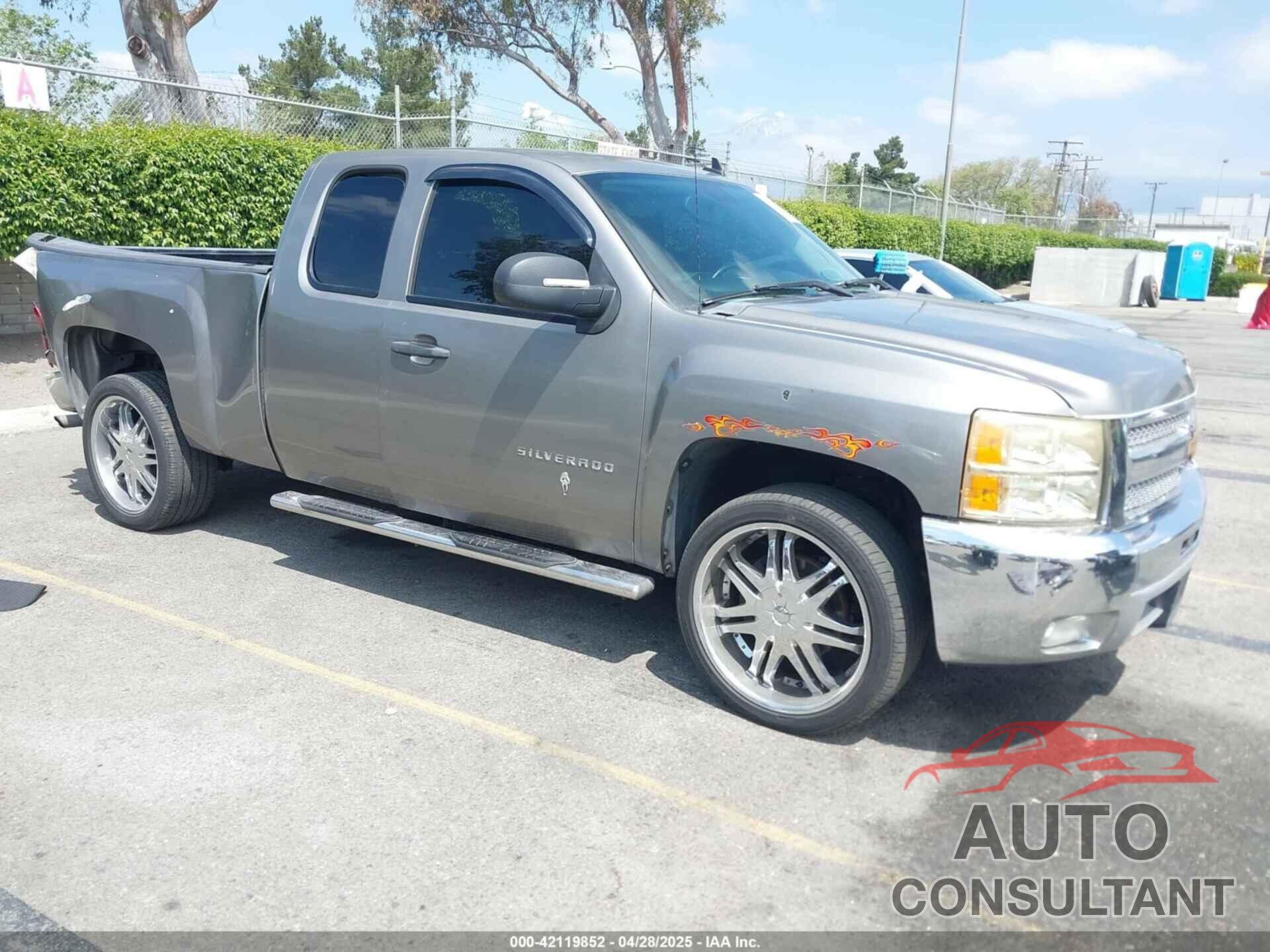 CHEVROLET SILVERADO 1500 2012 - 1GCRCSE06CZ238812