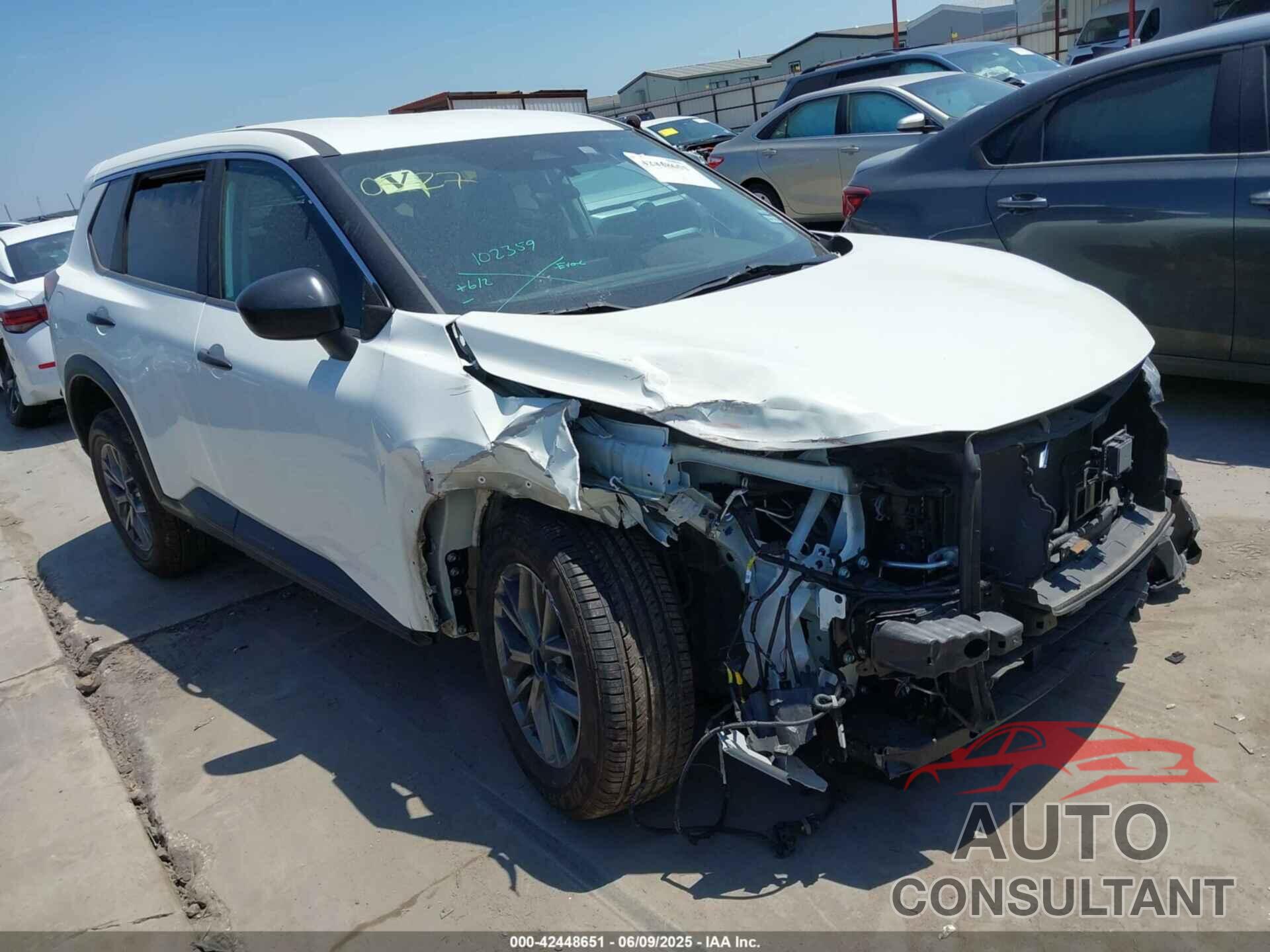 NISSAN ROGUE 2023 - 5N1BT3AA0PC906114