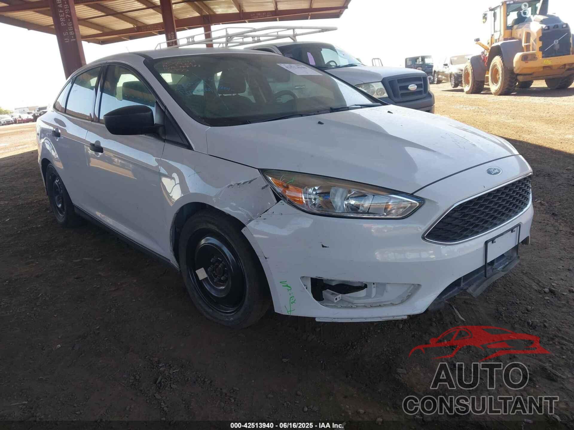 FORD FOCUS 2015 - 1FADP3E28FL232755