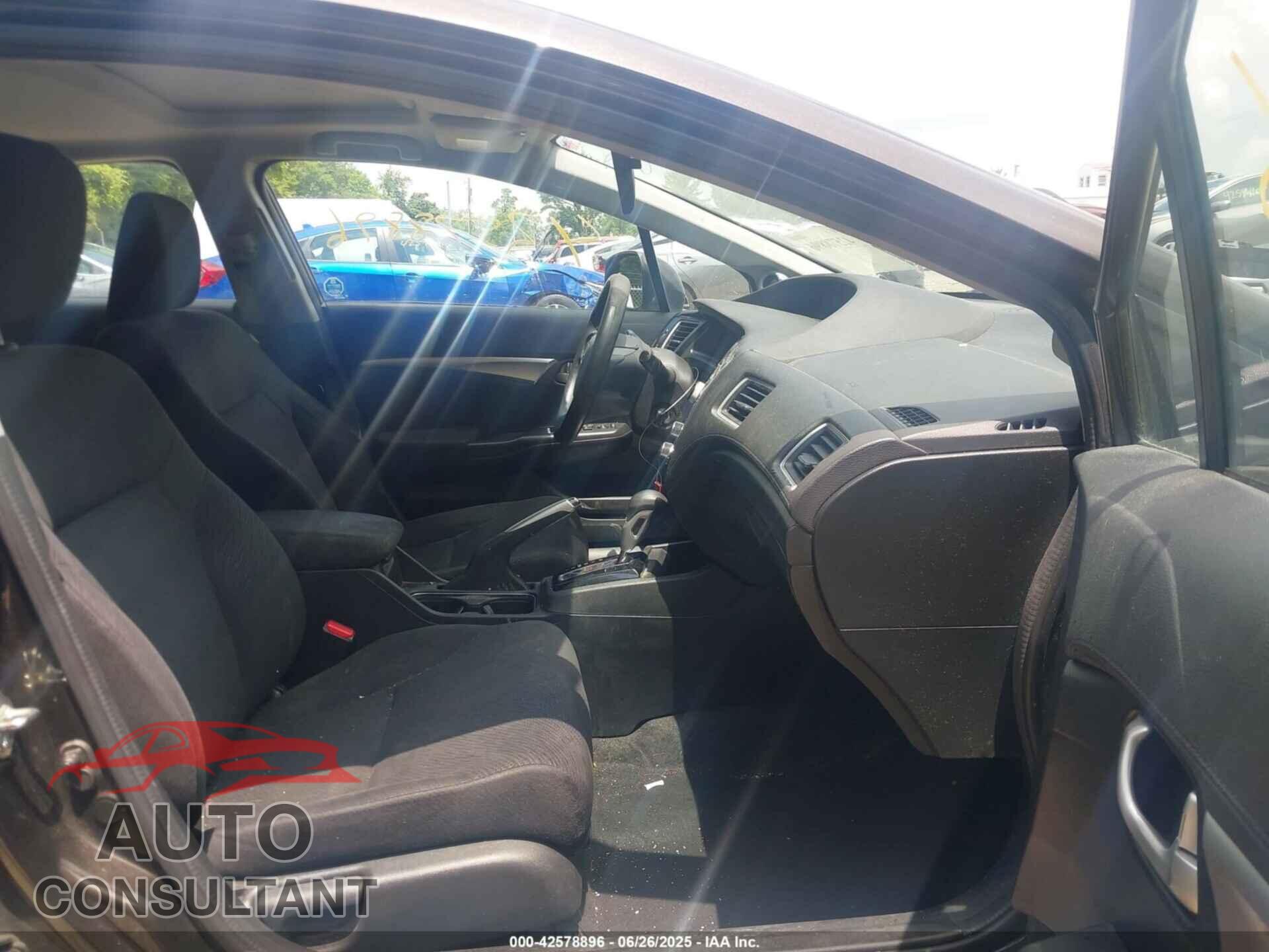 HONDA CIVIC 2013 - 19XFB2F80DE000106