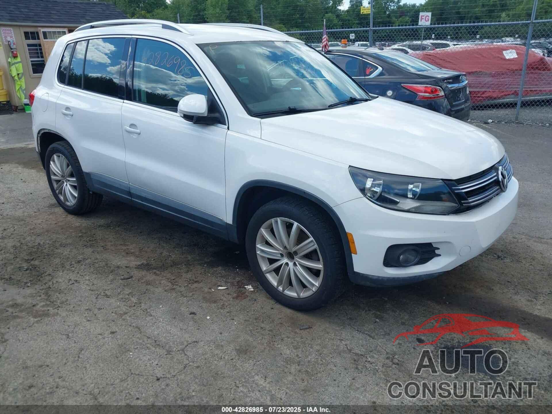 VOLKSWAGEN TIGUAN 2012 - WVGAV7AX0CW566151