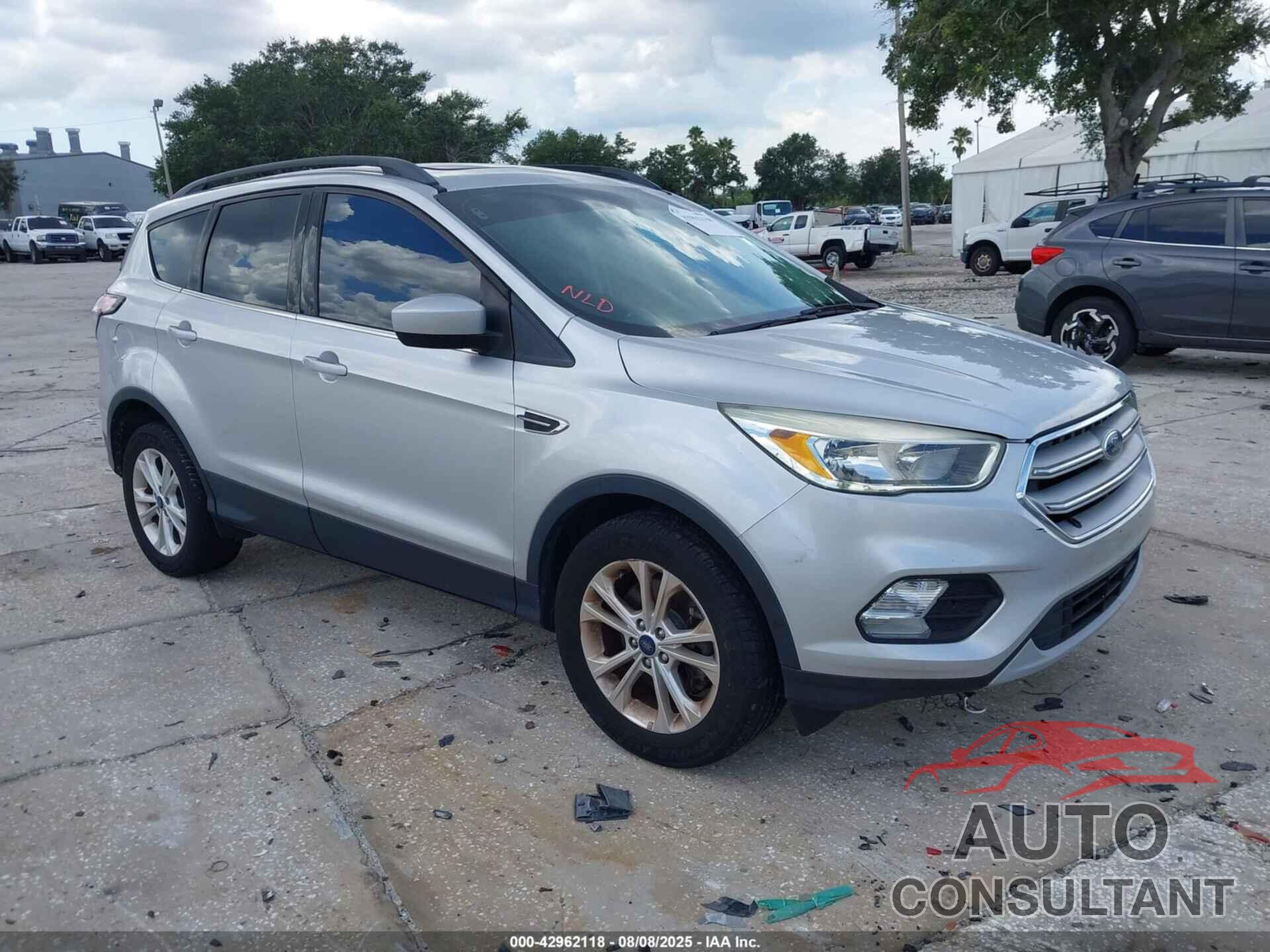 FORD ESCAPE 2018 - 1FMCU9GD3JUA65879