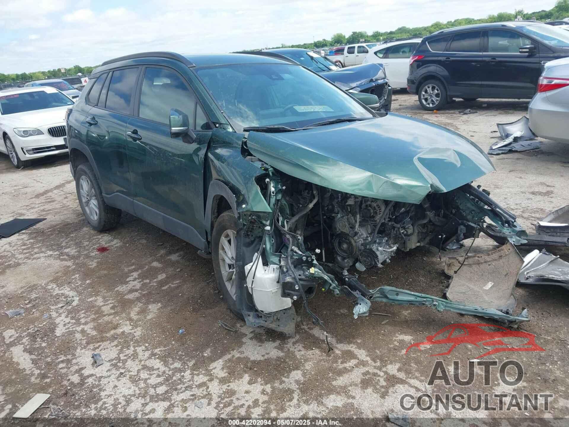 TOYOTA COROLLA CROSS 2022 - 7MUCAAAG9NV013304