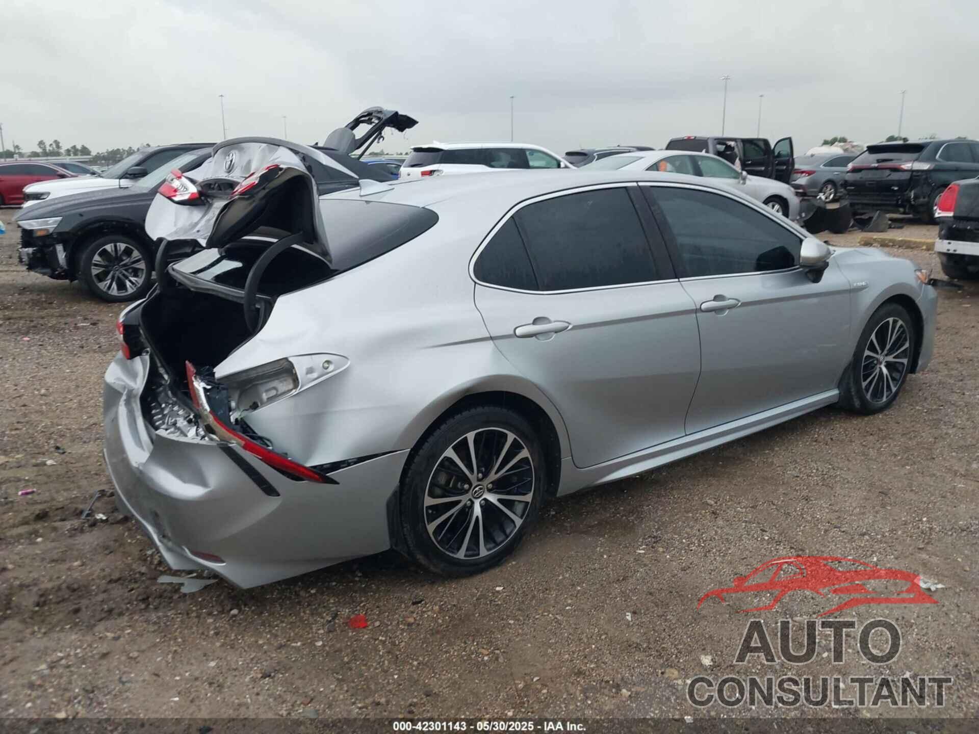 TOYOTA CAMRY HYBRID 2019 - 4T1B21HK8KU012077