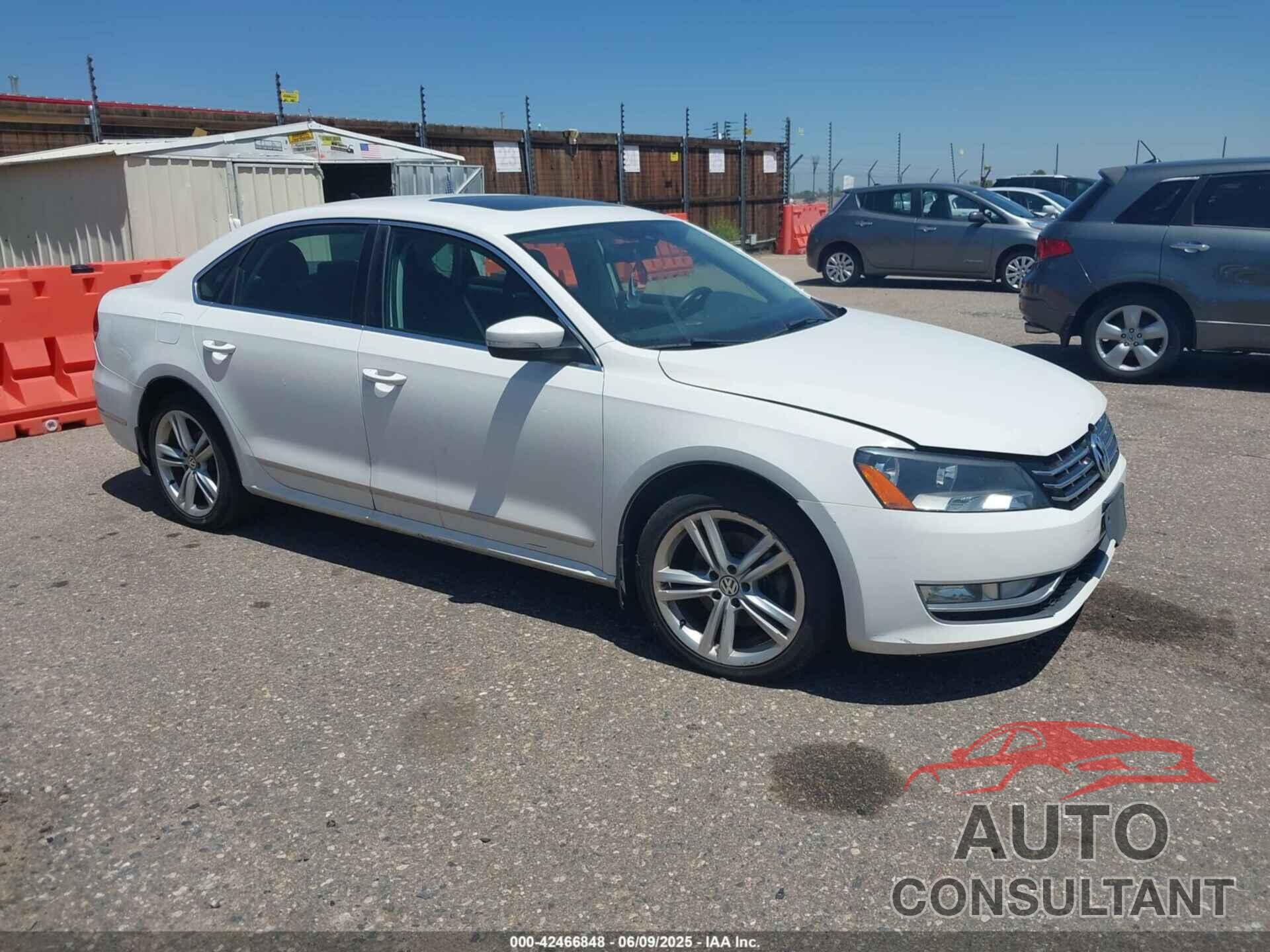 VOLKSWAGEN PASSAT 2013 - 1VWBN7A31DC056185