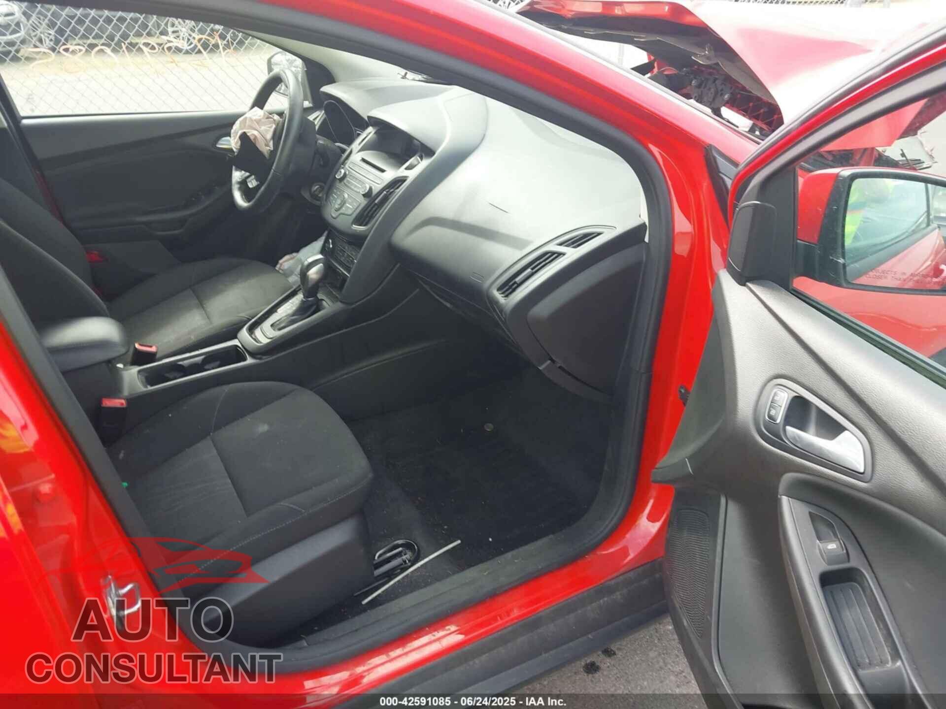 FORD FOCUS 2016 - 1FADP3F21GL246092