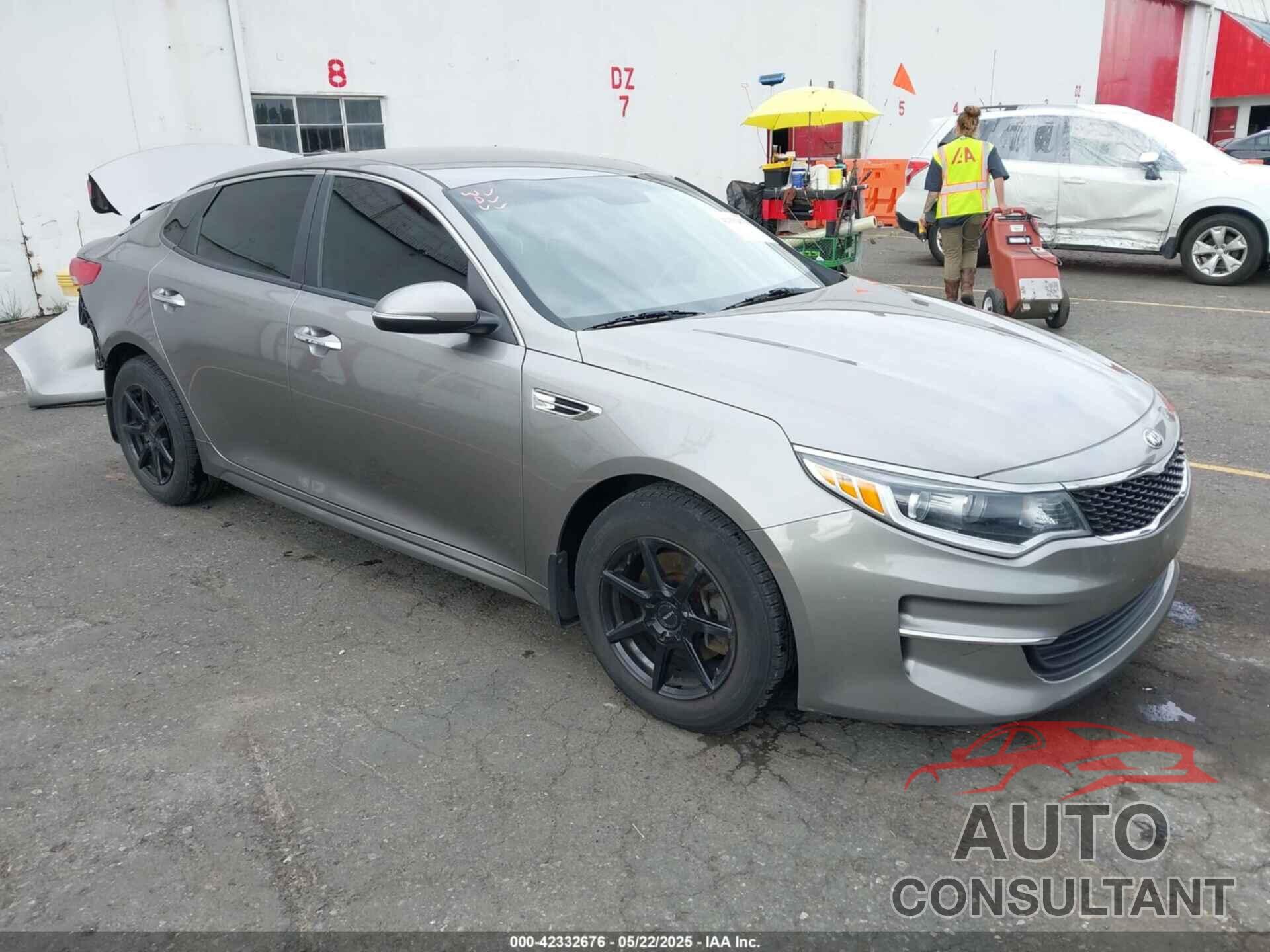 KIA OPTIMA 2016 - 5XXGT4L12GG057729