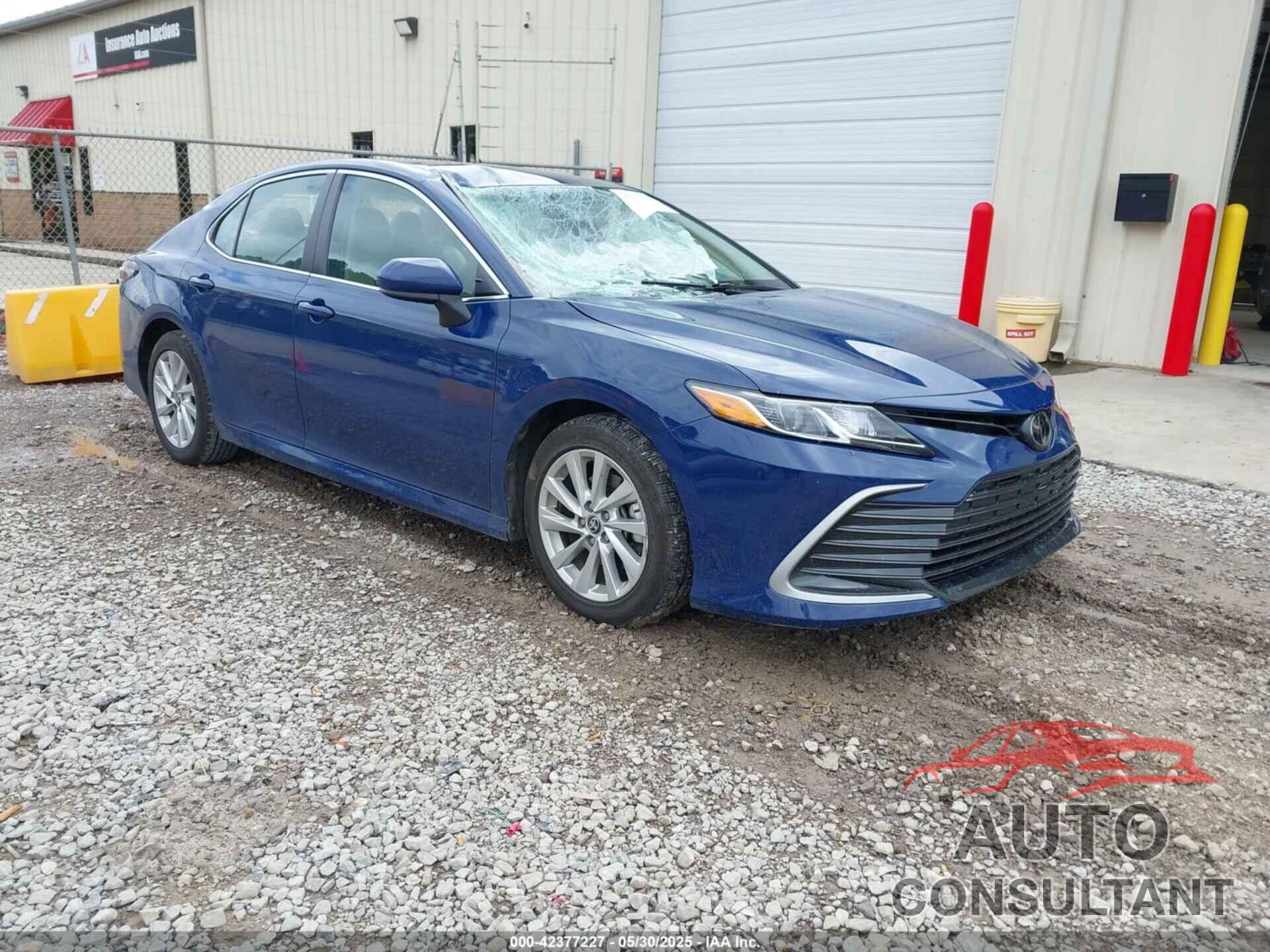 TOYOTA CAMRY 2023 - 4T1C11AK4PU132368