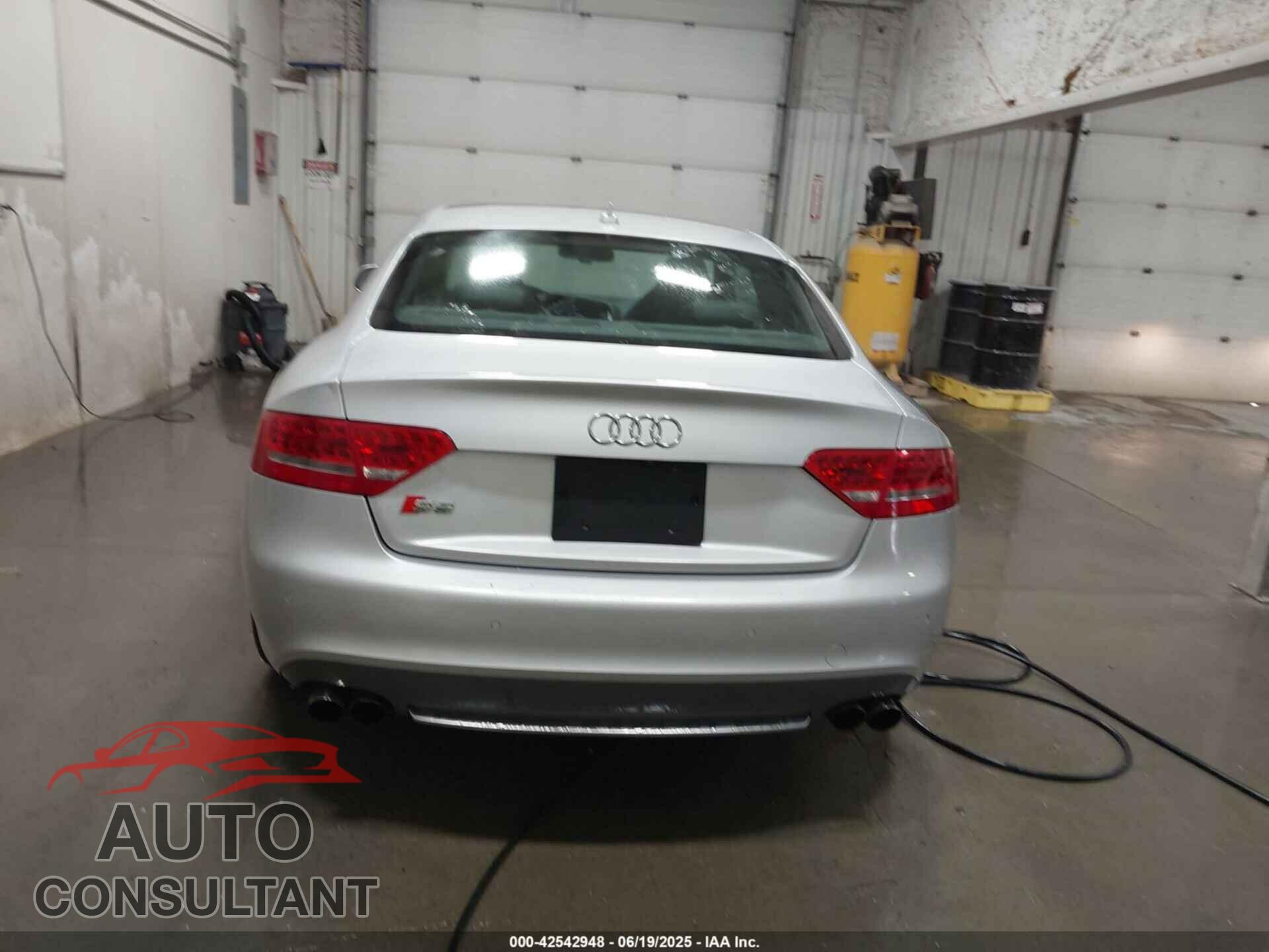 AUDI S5 2012 - WAUCVAFR3CA002833