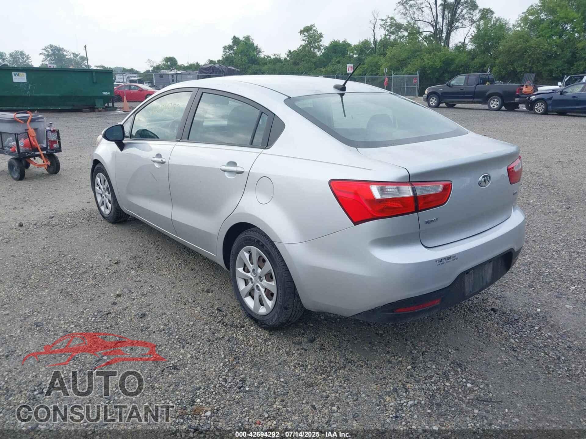KIA RIO 2014 - KNADM4A33E6330111