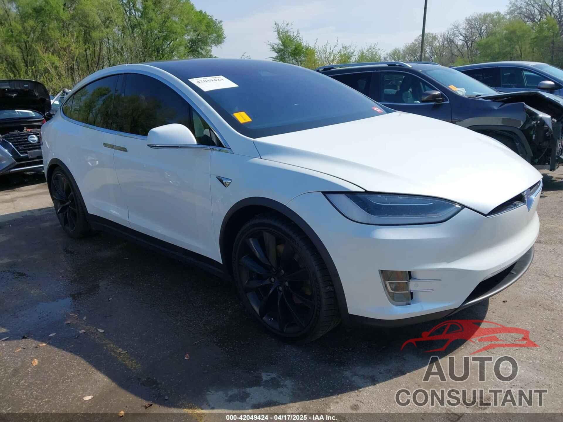 TESLA MODEL X 2019 - 5YJXCBE27KF150381