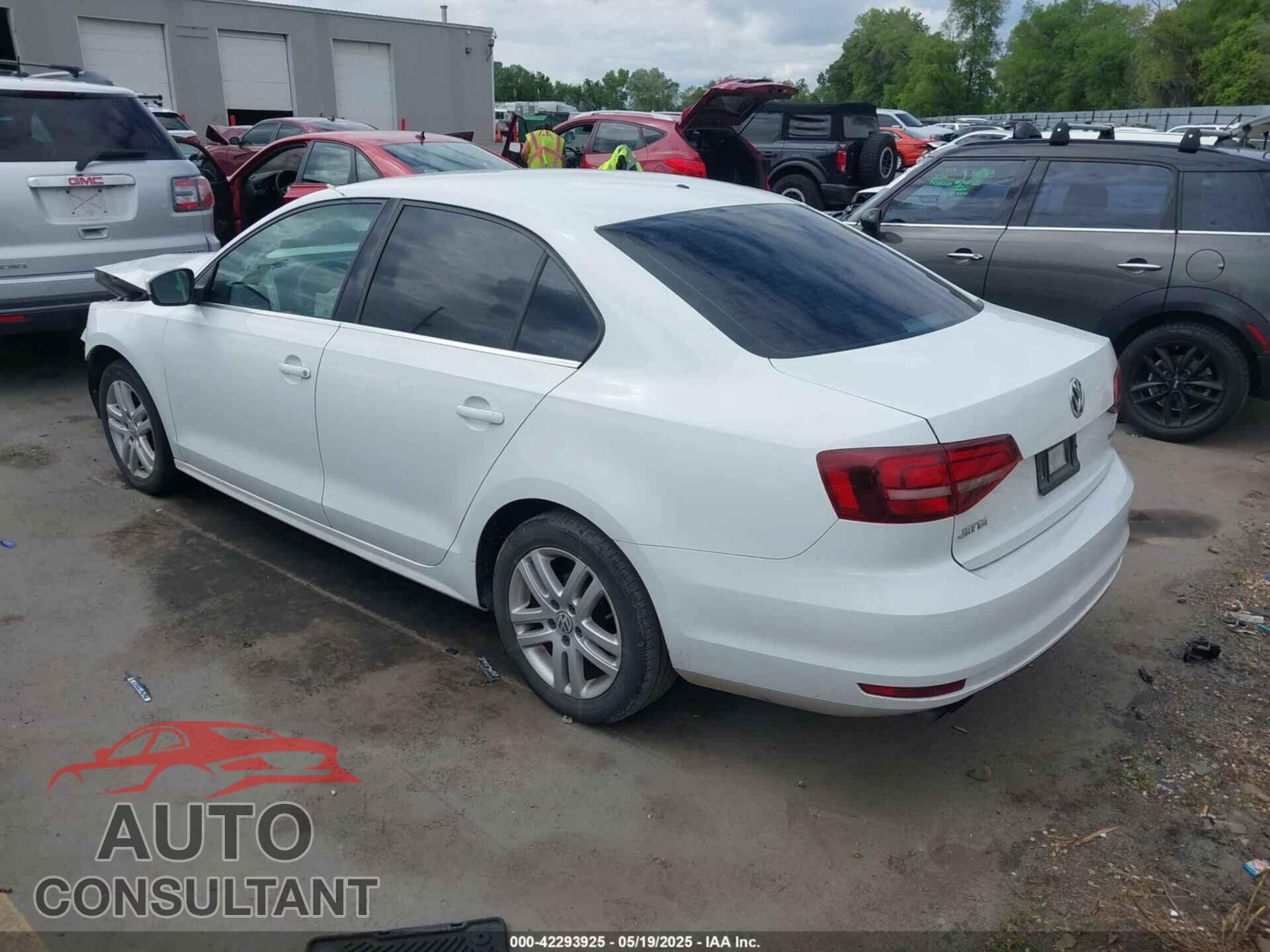VOLKSWAGEN JETTA 2017 - 3VW2B7AJ9HM257098