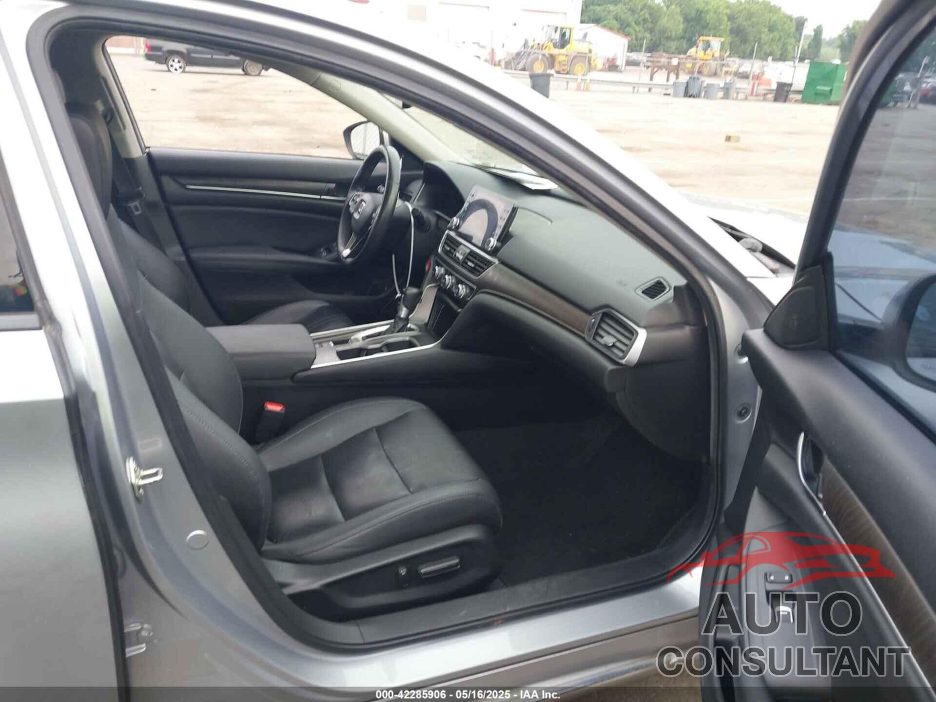 HONDA ACCORD 2019 - 1HGCV1F54KA112435