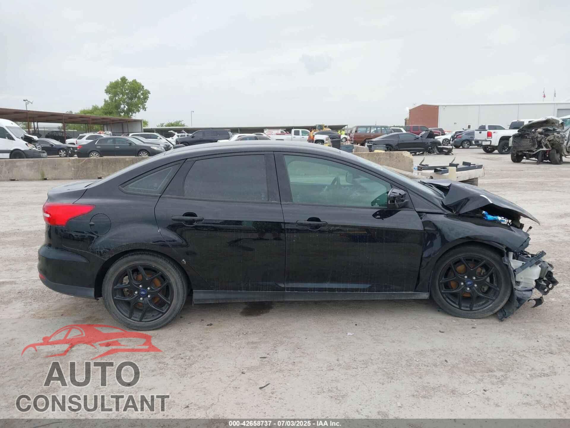FORD FOCUS 2016 - 1FADP3F27GL286127