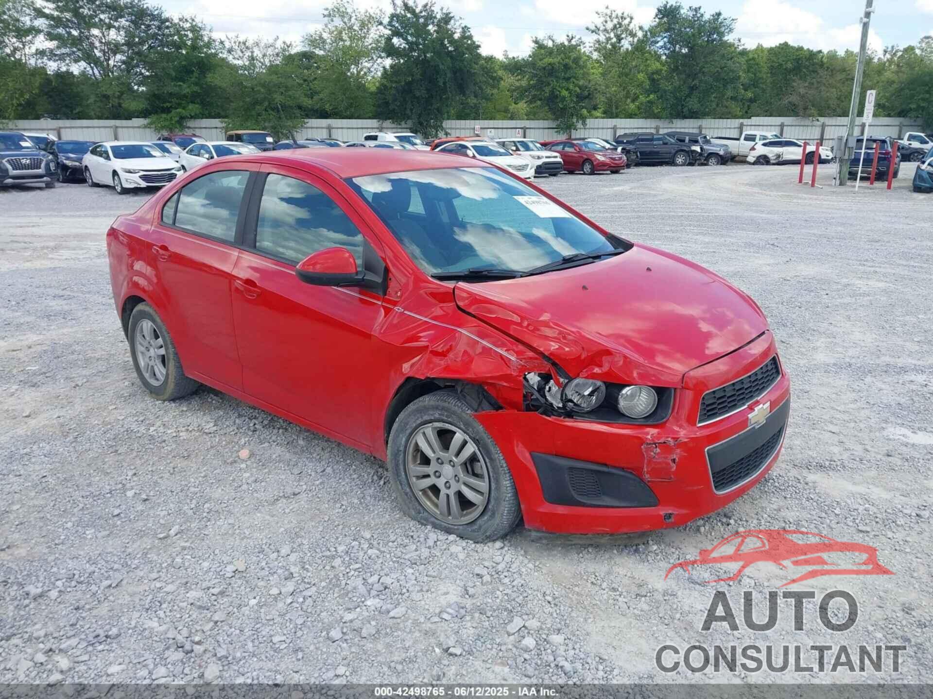 CHEVROLET SONIC 2012 - 1G1JB5SH0C4224924