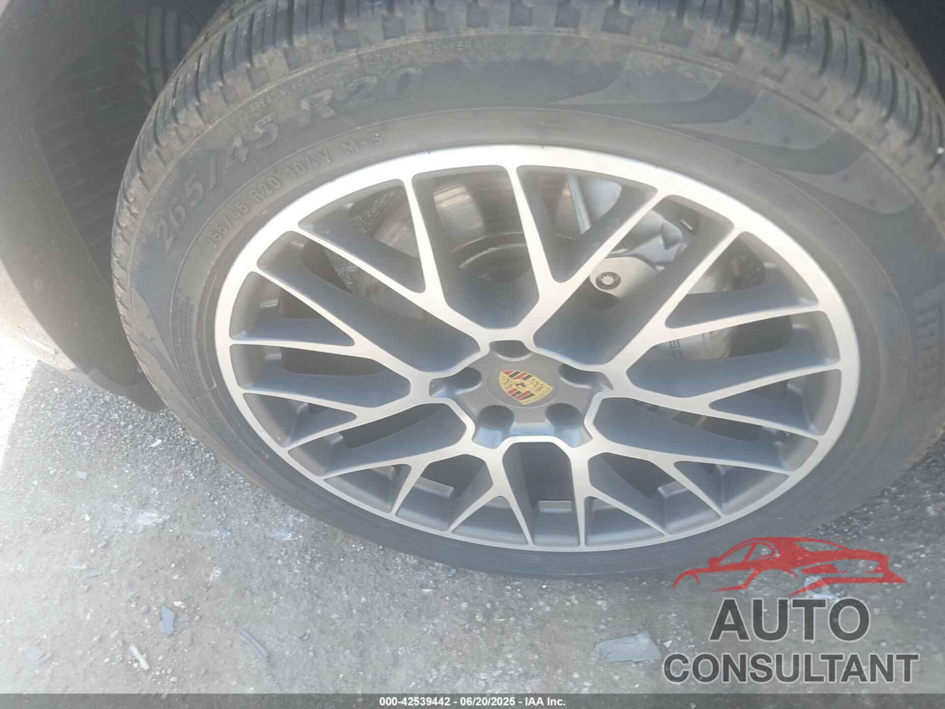 PORSCHE MACAN 2018 - WP1AB2A50JLB31206