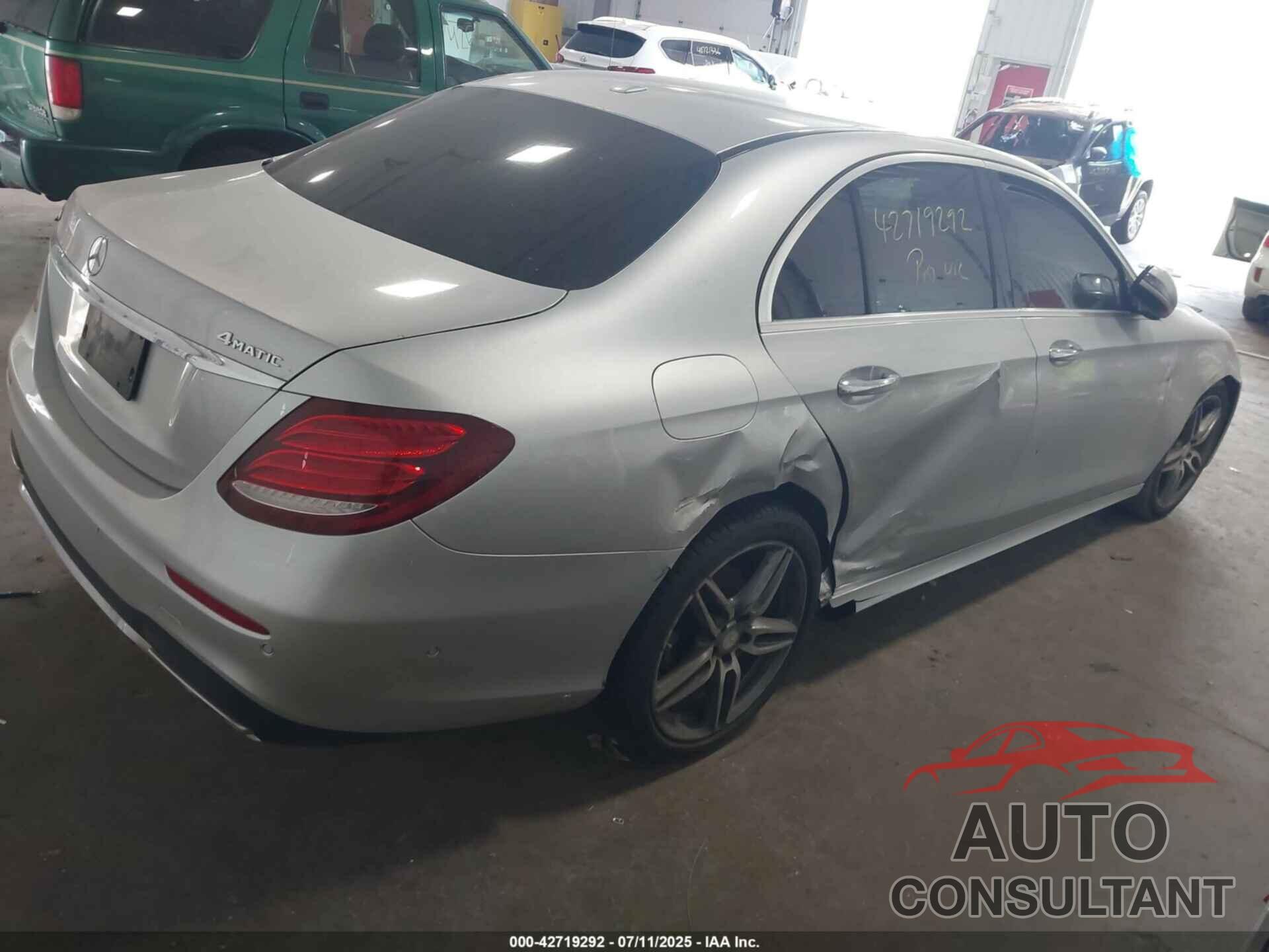 MERCEDES-BENZ E 300 2017 - WDDZF4KB1HA081629