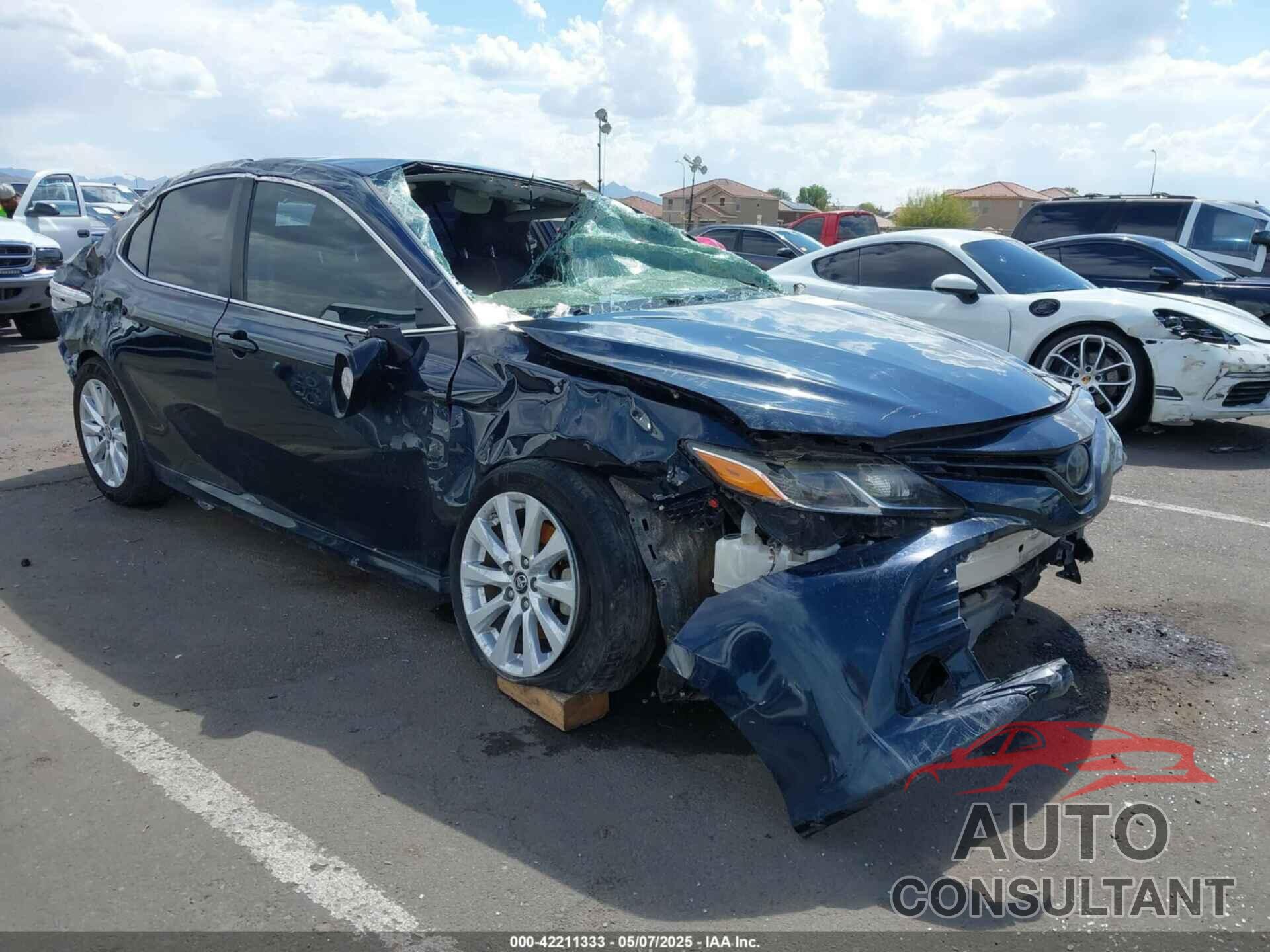 TOYOTA CAMRY 2019 - 4T1B11HK2KU757247
