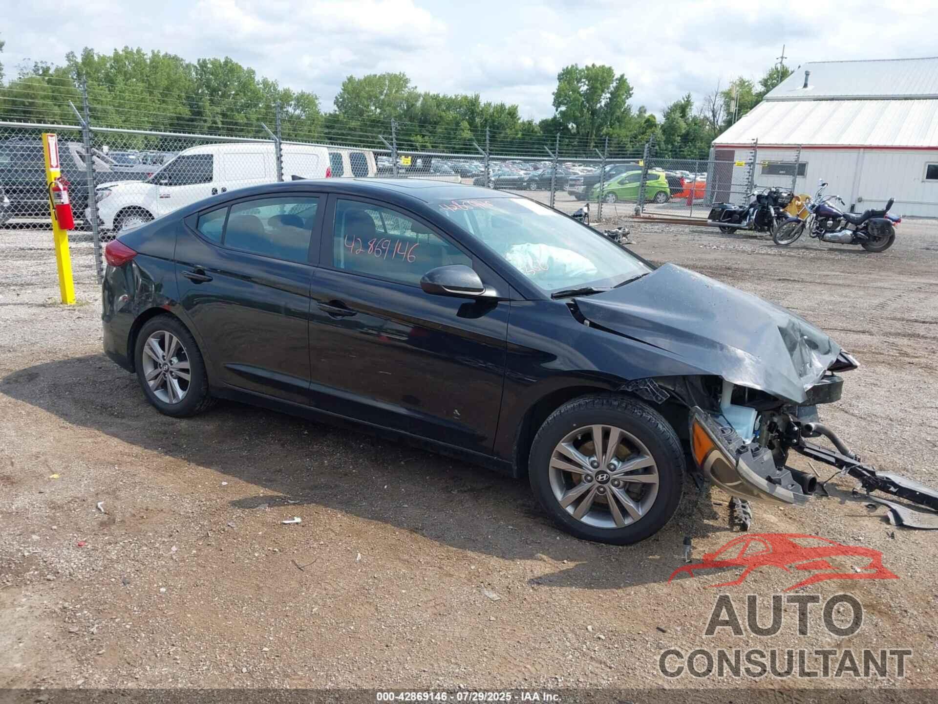 HYUNDAI ELANTRA 2017 - KMHD84LF1HU240689