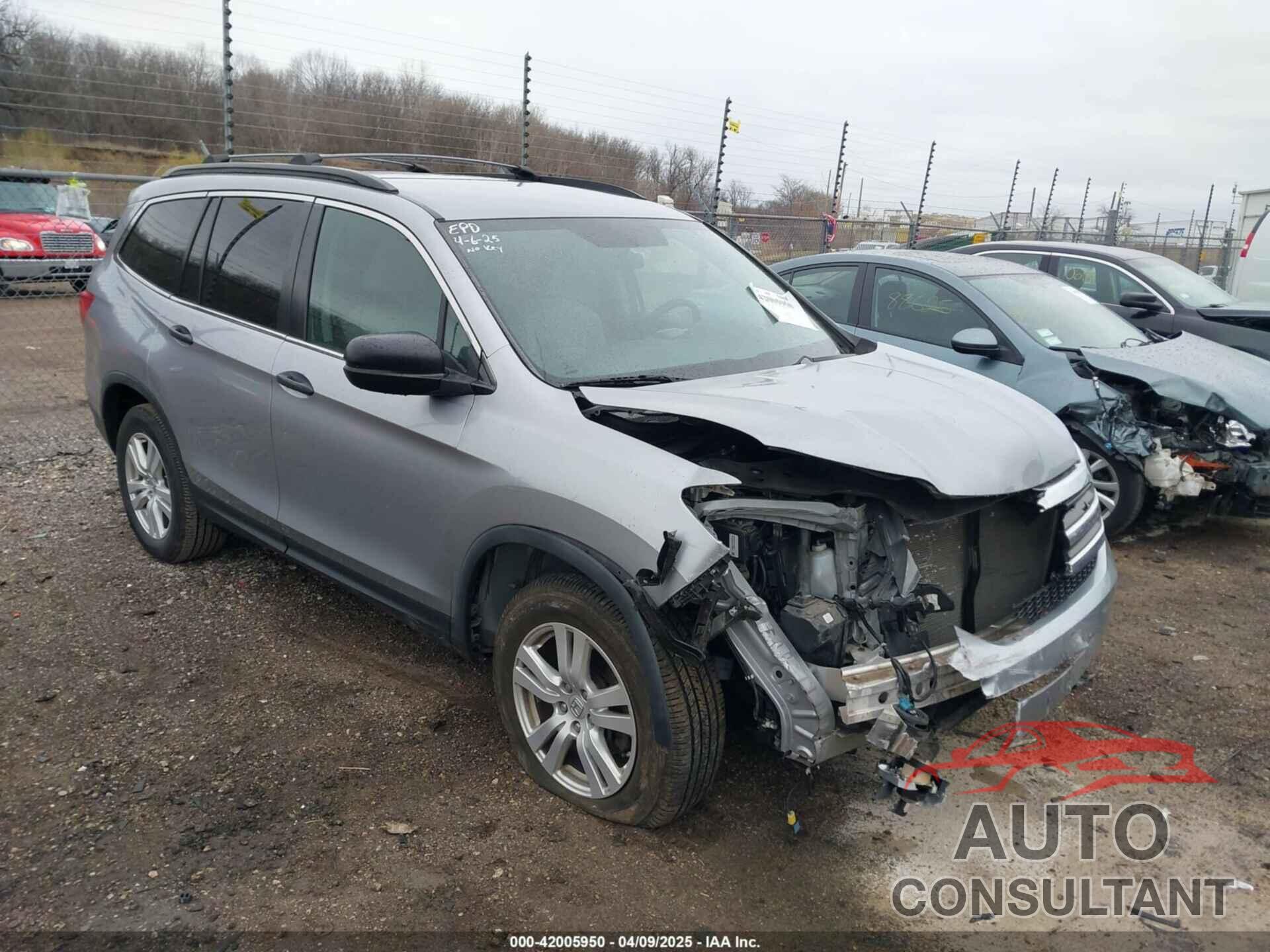 HONDA PILOT 2017 - 5FNYF6H19HB083703