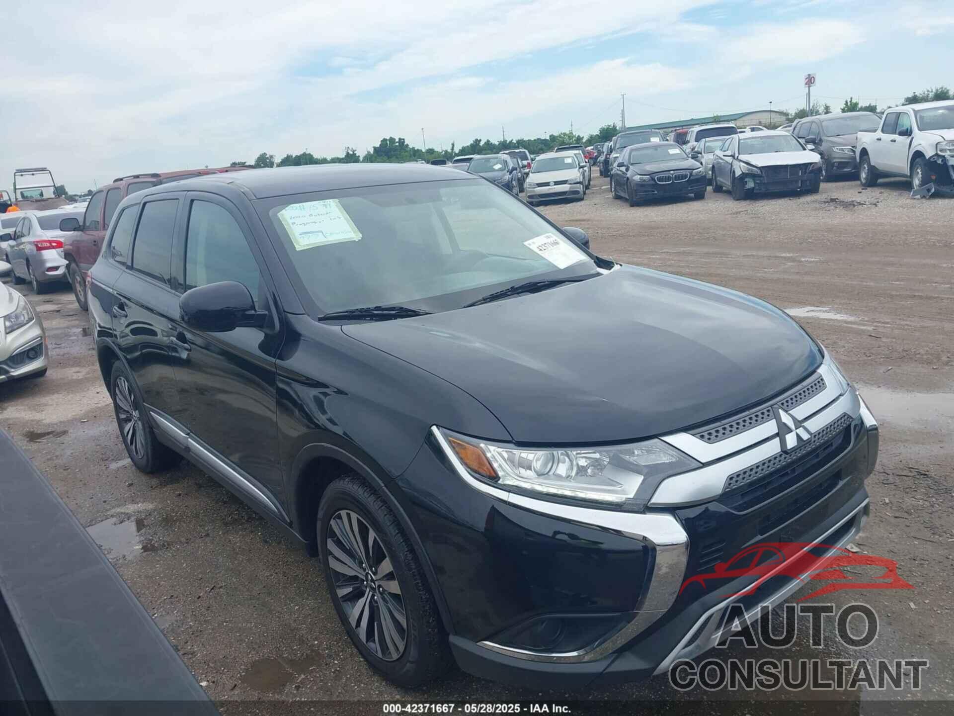MITSUBISHI OUTLANDER 2020 - JA4AD2A38LZ019127