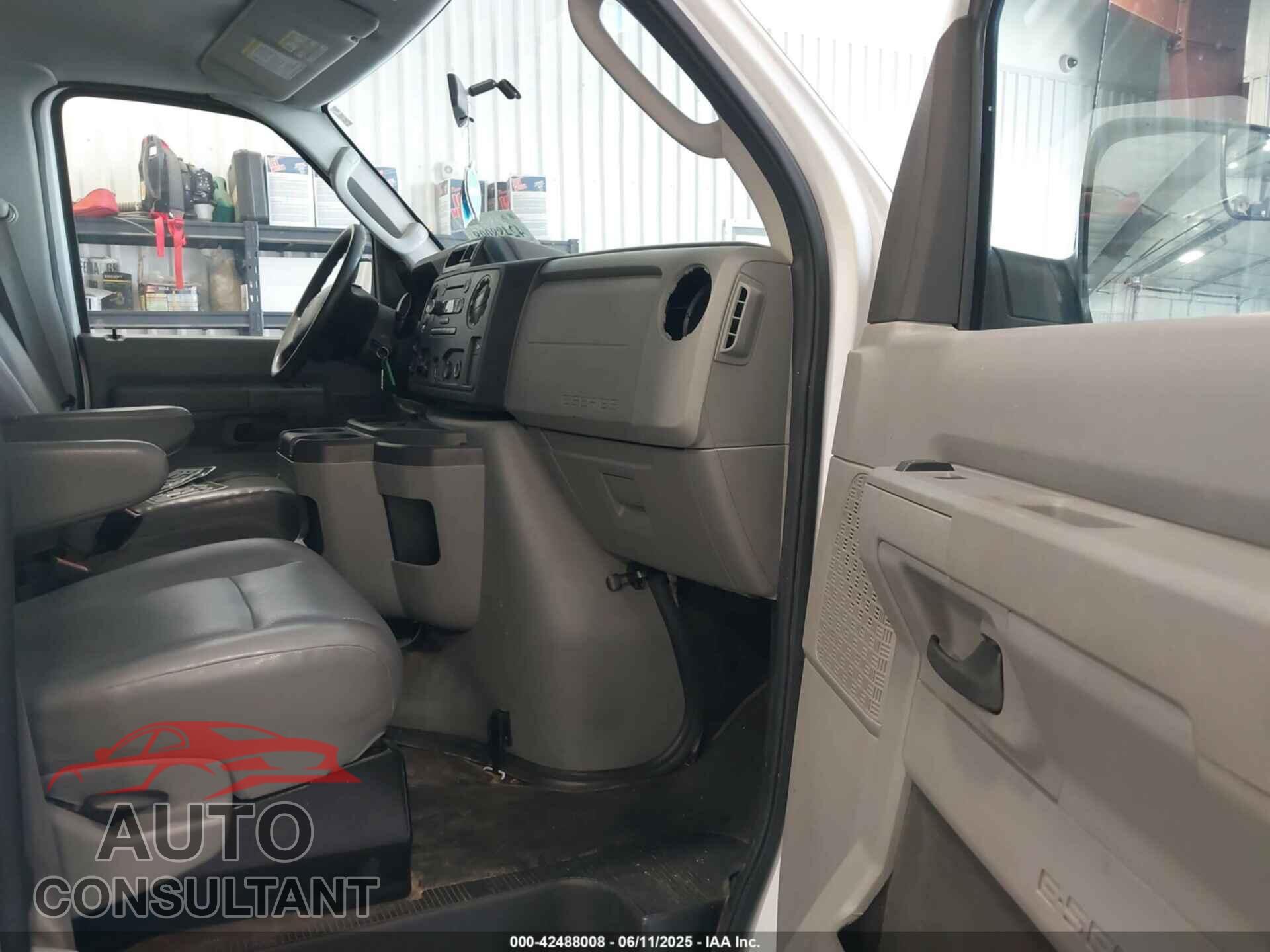 FORD E-350 SUPER DUTY 2014 - 1FBSS3BL5EDB20859