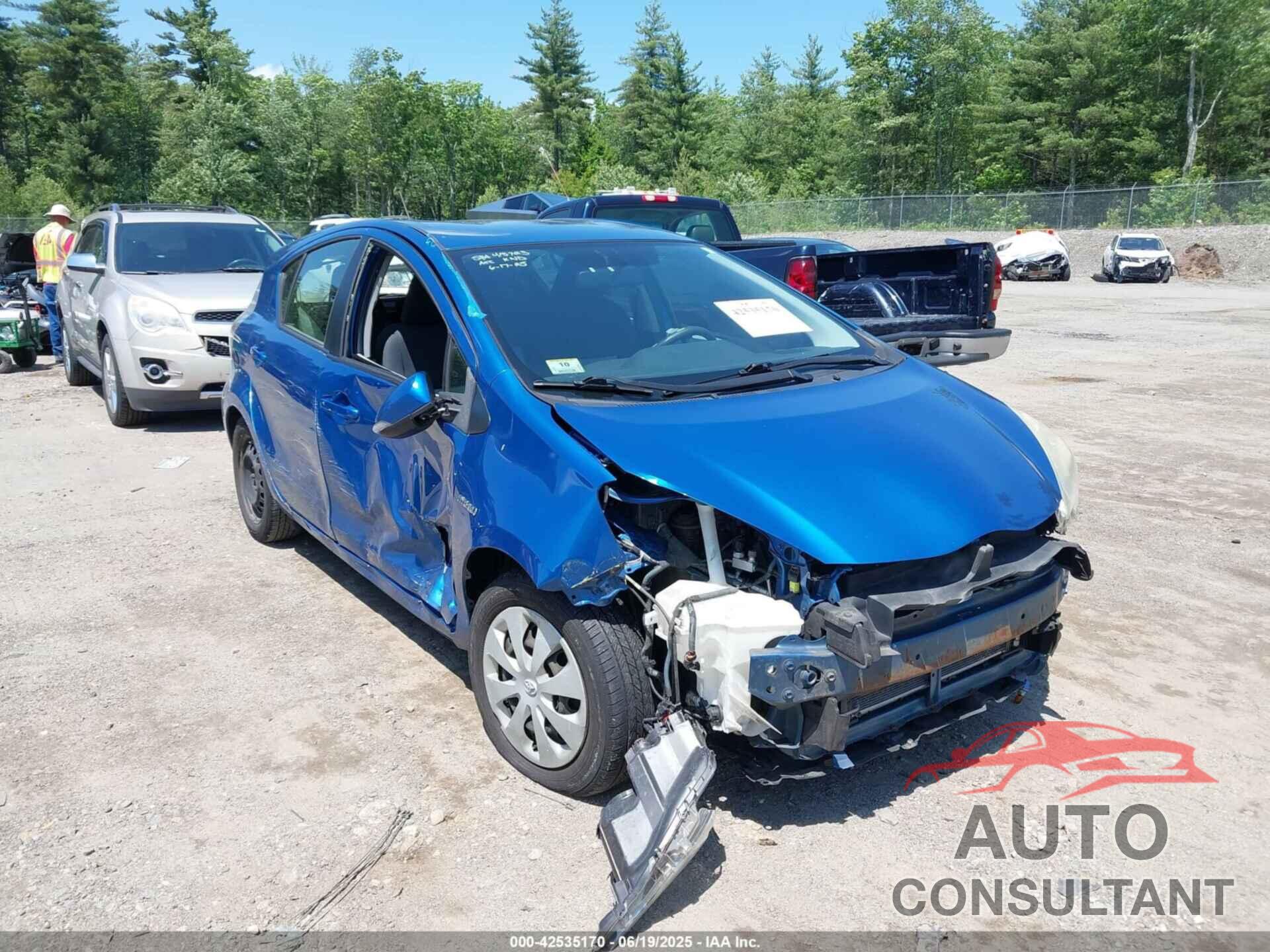 TOYOTA PRIUS C 2013 - JTDKDTB3XD1557018