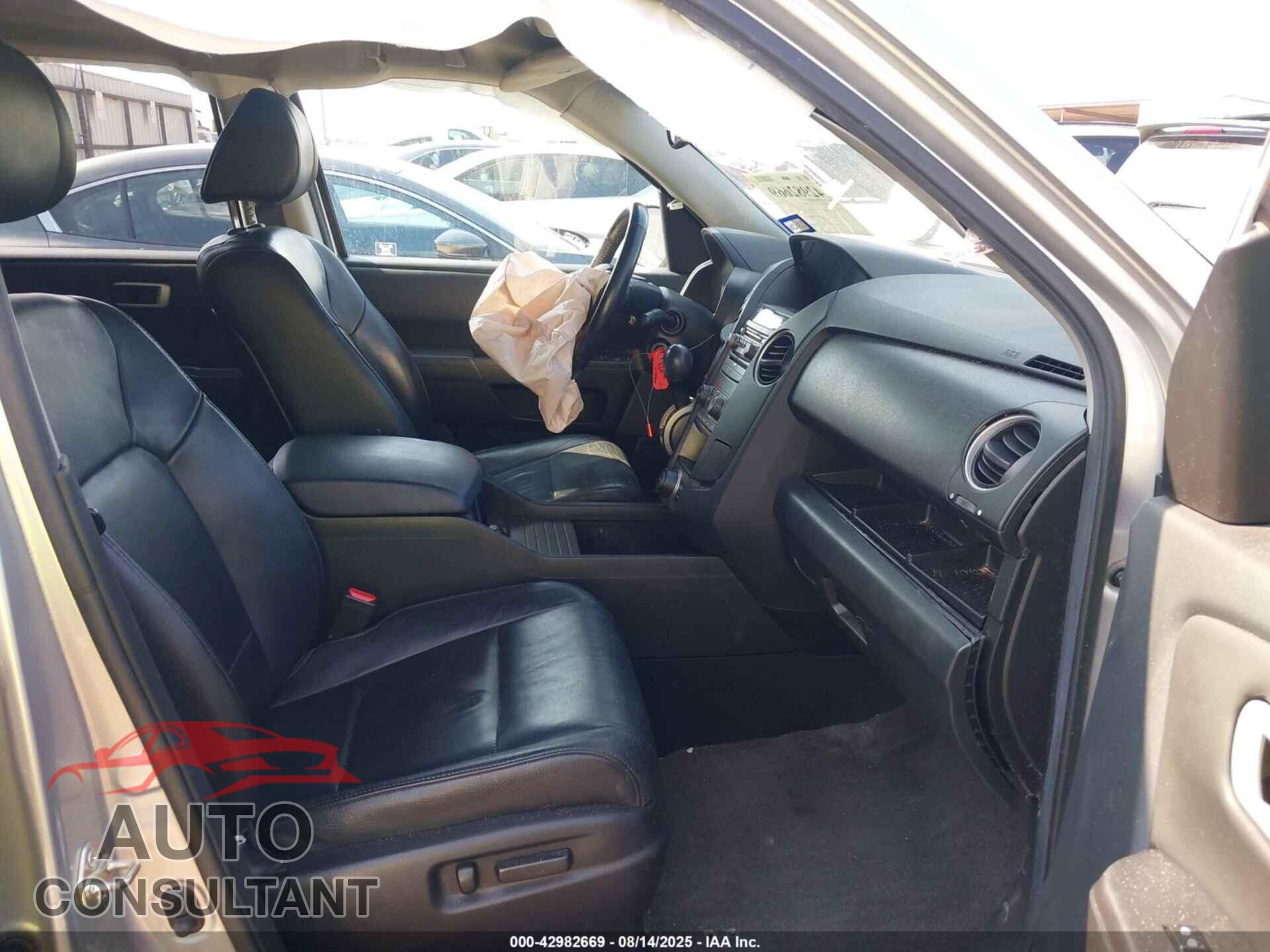 HONDA PILOT 2012 - 5FNYF3H6XCB032178