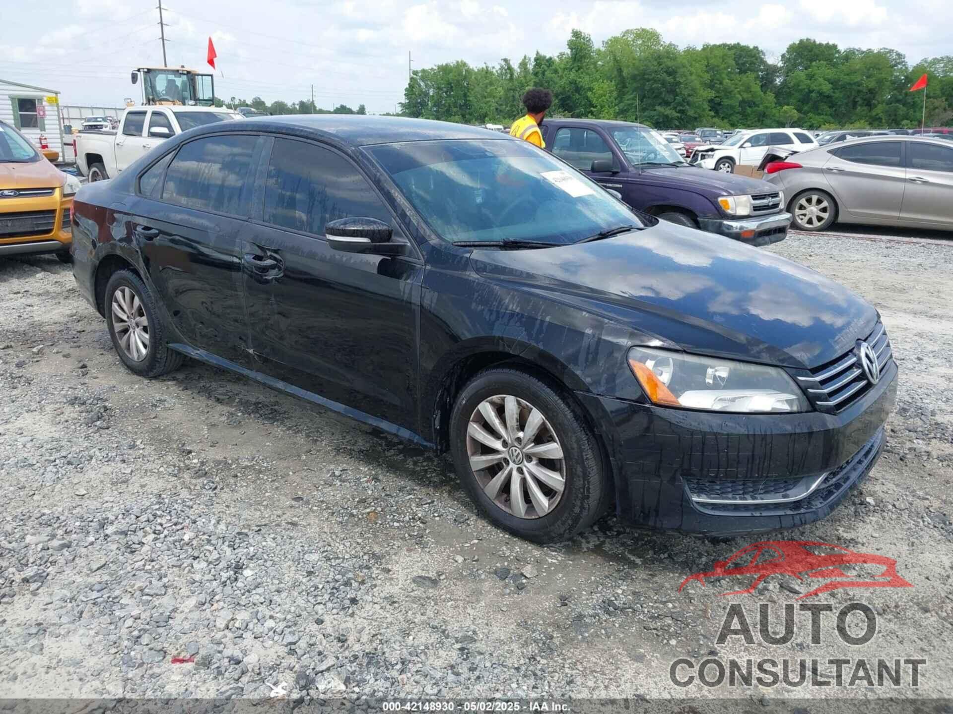 VOLKSWAGEN PASSAT 2013 - 1VWAH7A35DC109327