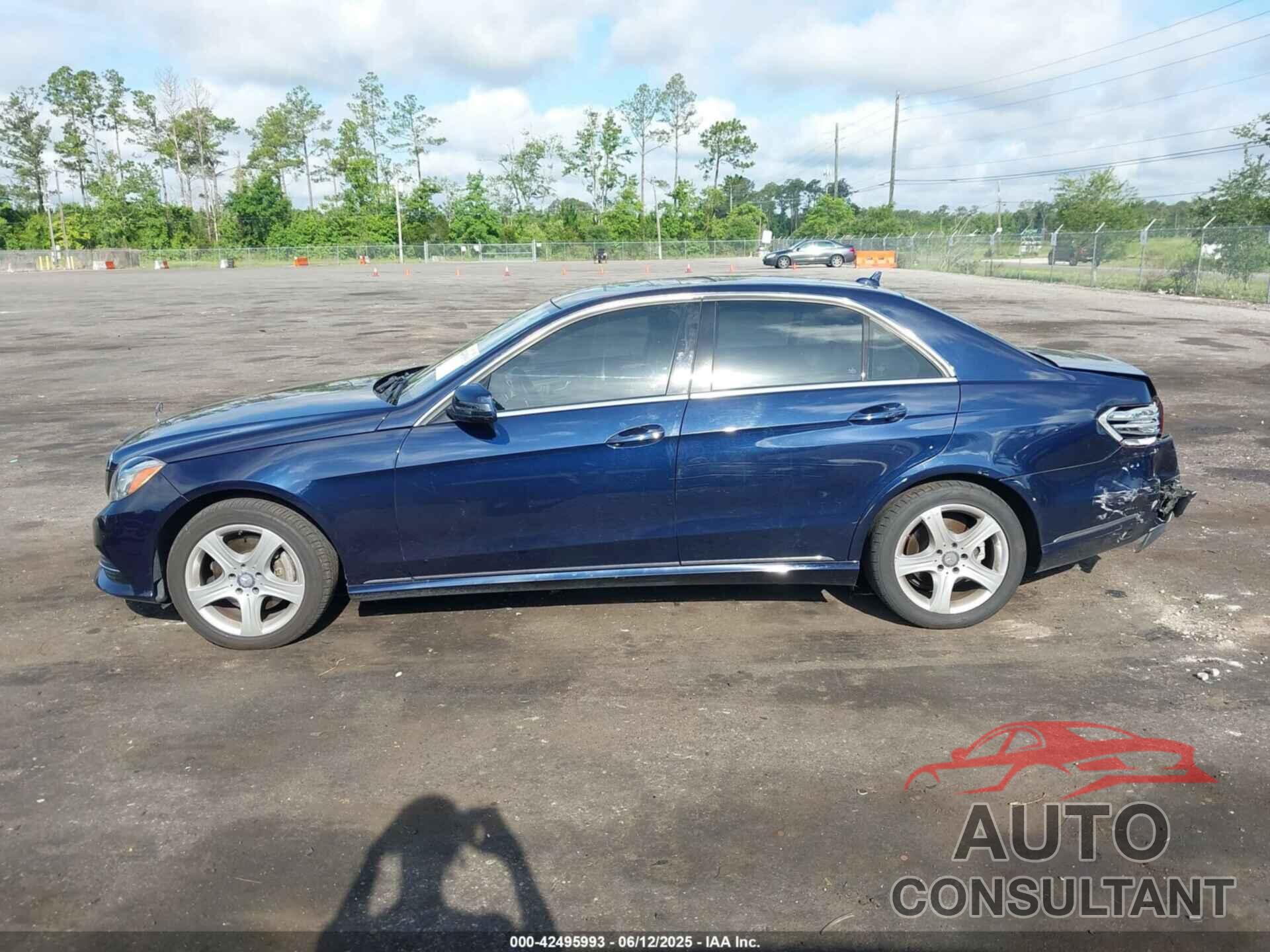 MERCEDES-BENZ E 2014 - WDDHF5KB3EB011847