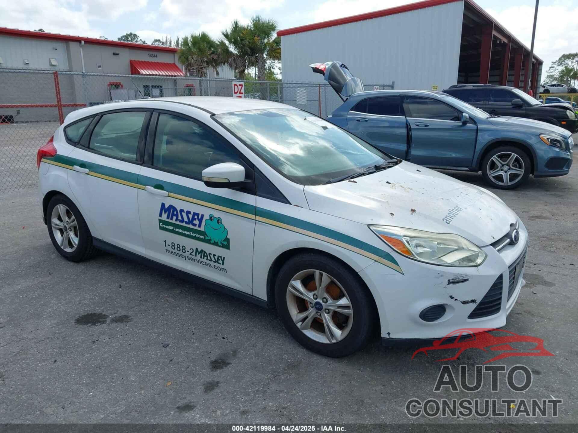 FORD FOCUS 2014 - 1FADP3K26EL119499