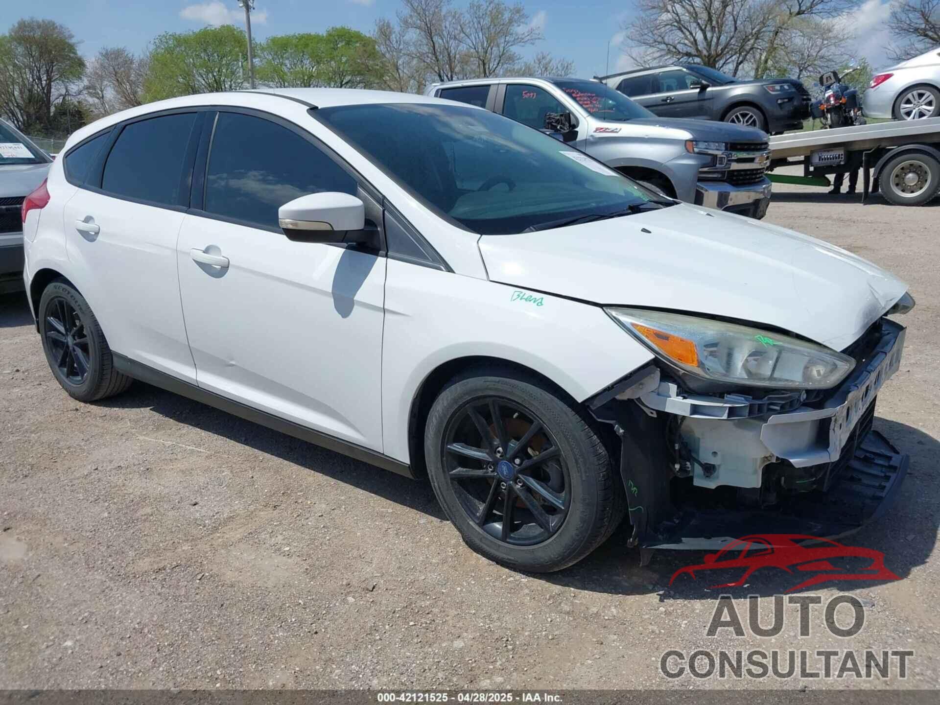 FORD FOCUS 2017 - 1FADP3K28HL217843