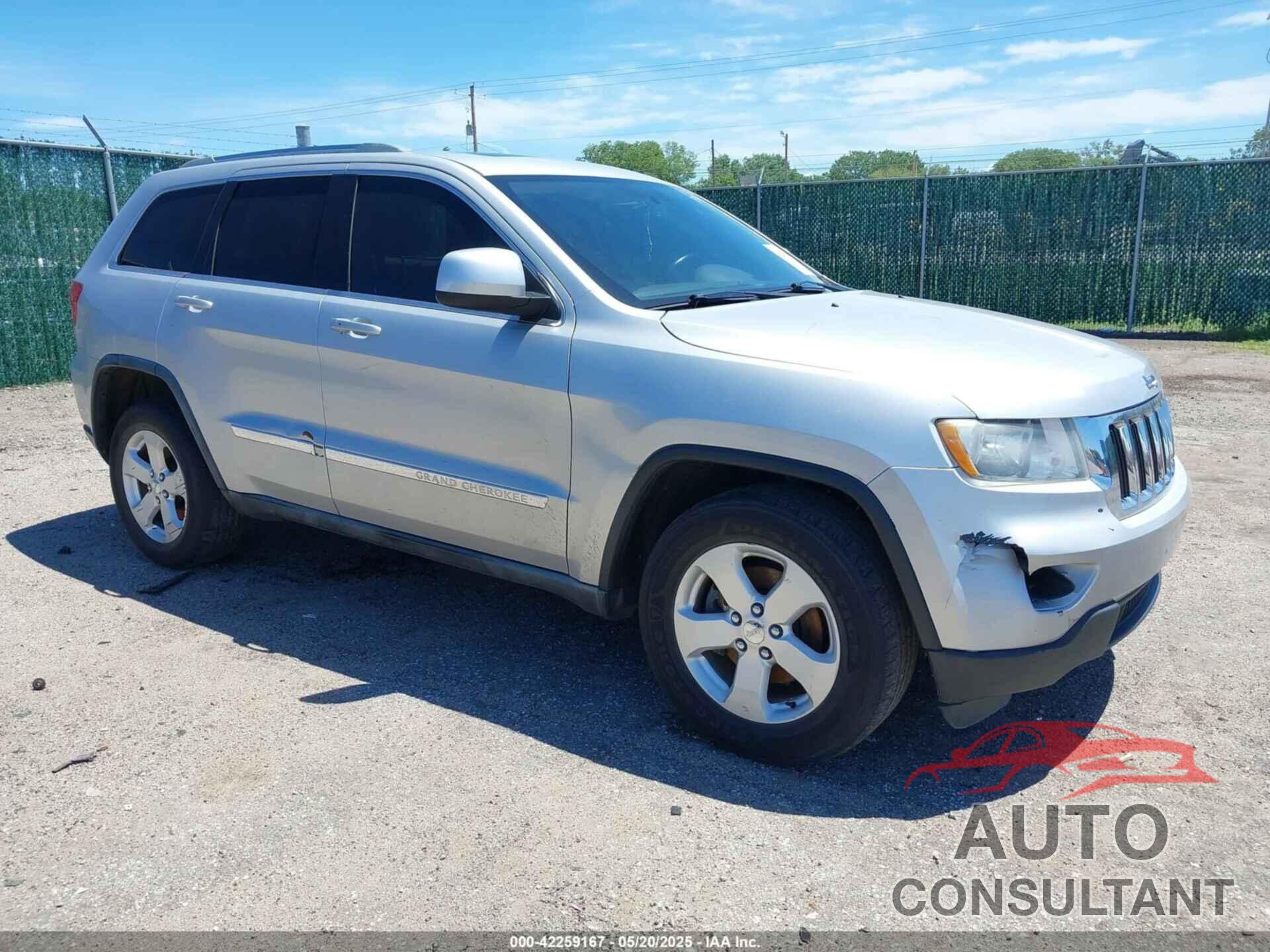 JEEP GRAND CHEROKEE 2011 - 1J4RR4GG2BC737400