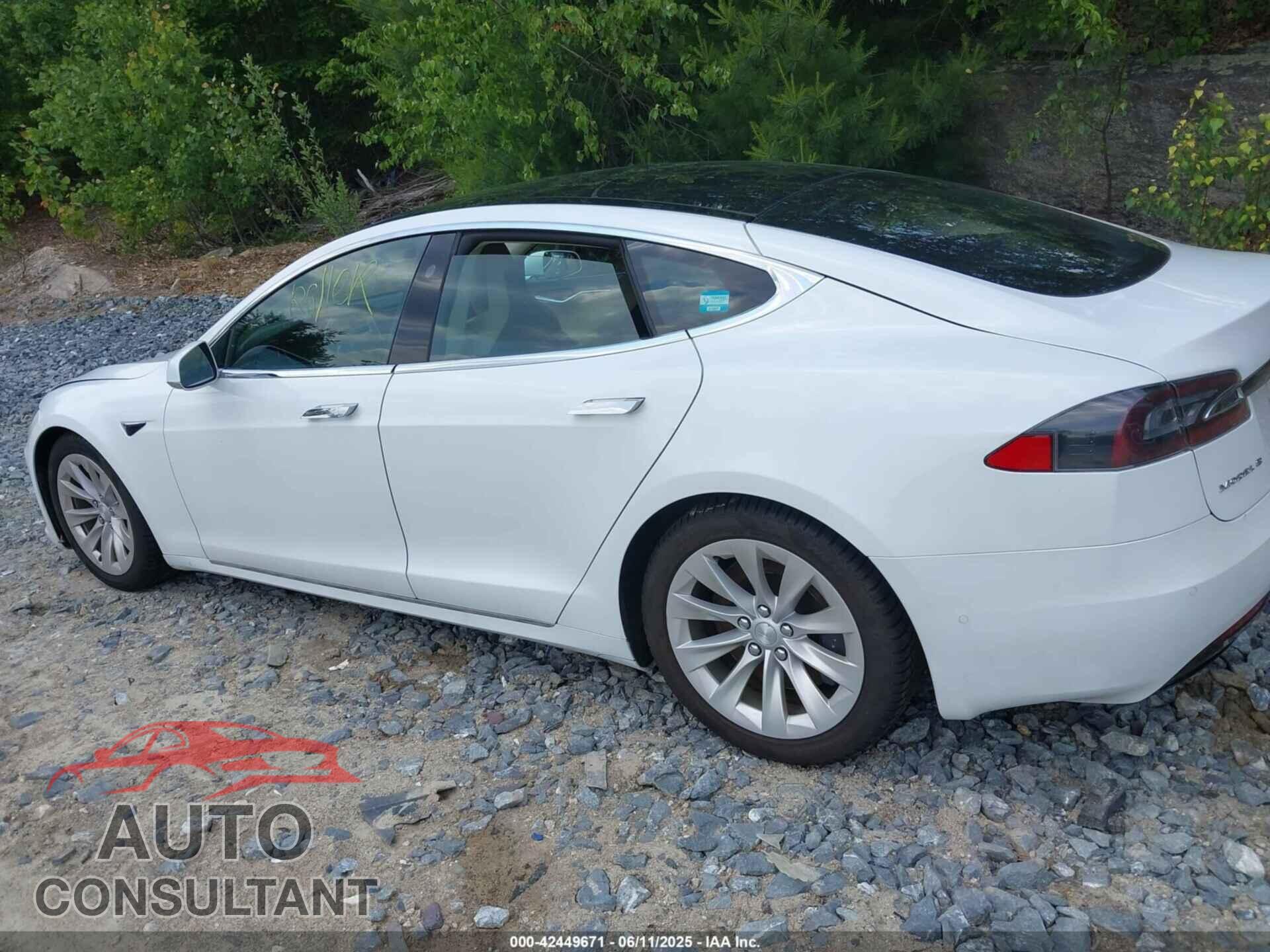 TESLA MODEL S 2017 - 5YJSA1E28HF199074