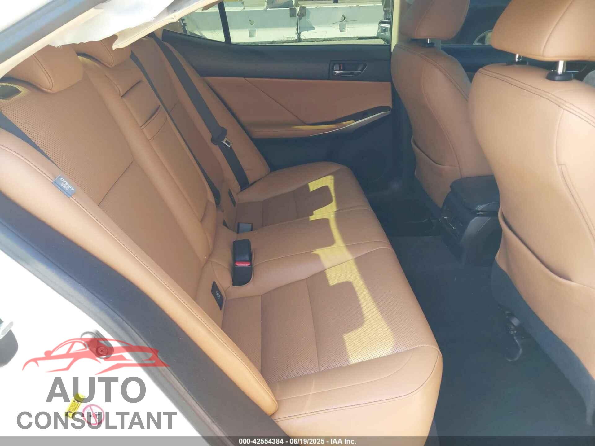 LEXUS IS 2015 - JTHBE1D21F5014656
