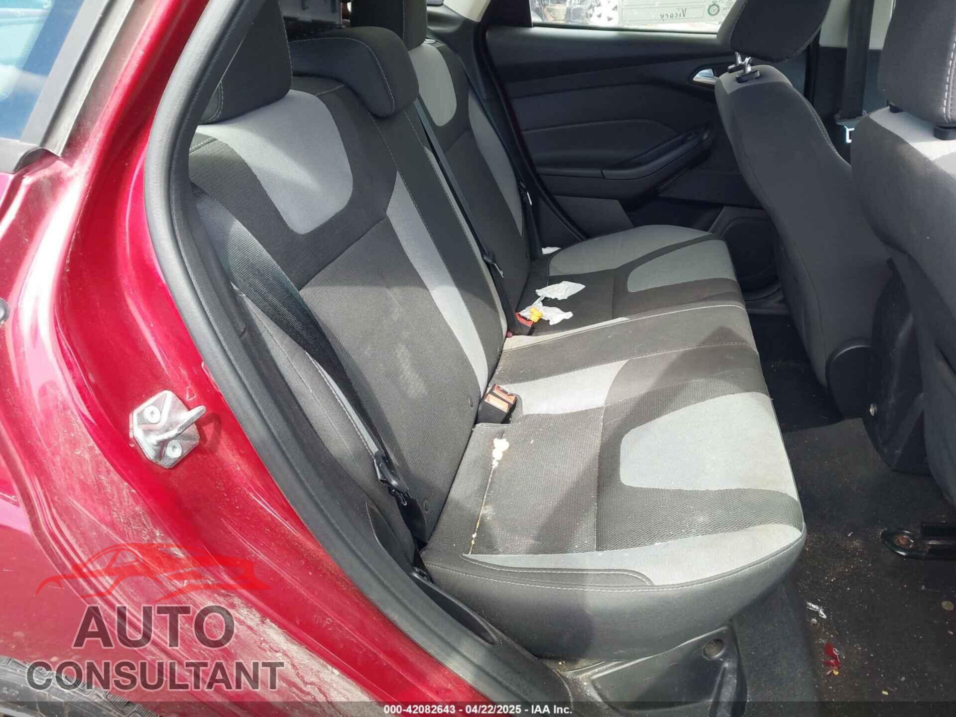 FORD FOCUS 2014 - 1FADP3F21EL459119
