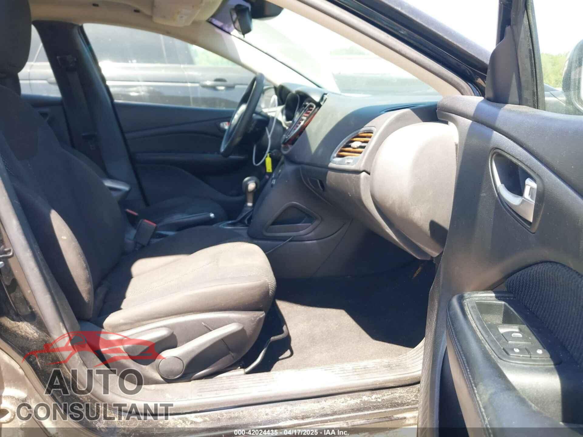 DODGE DART 2015 - 1C3CDFAA0FD421511