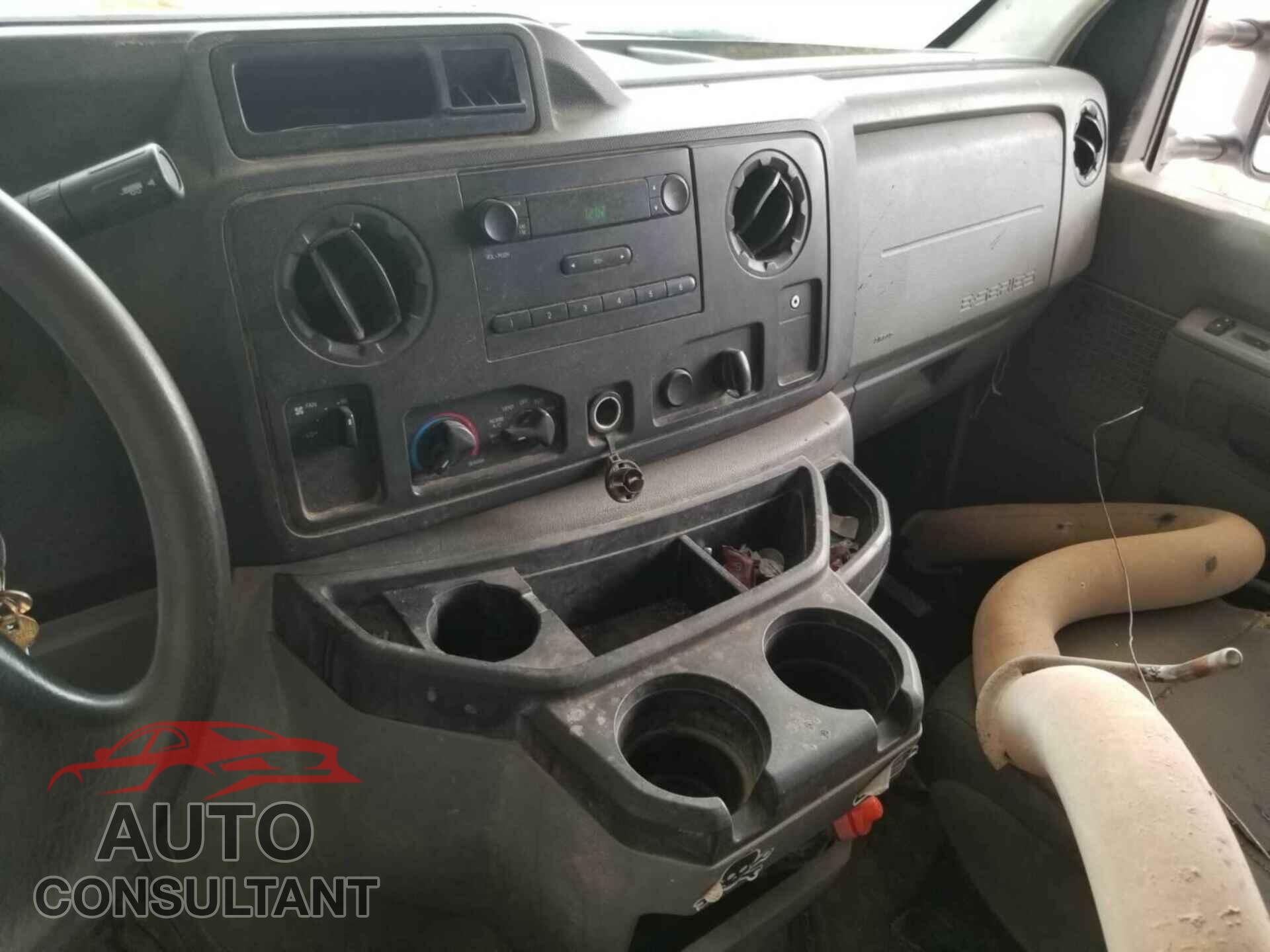 FORD ECONOLINE 2017 - 1FDWE3FS7HDC21018